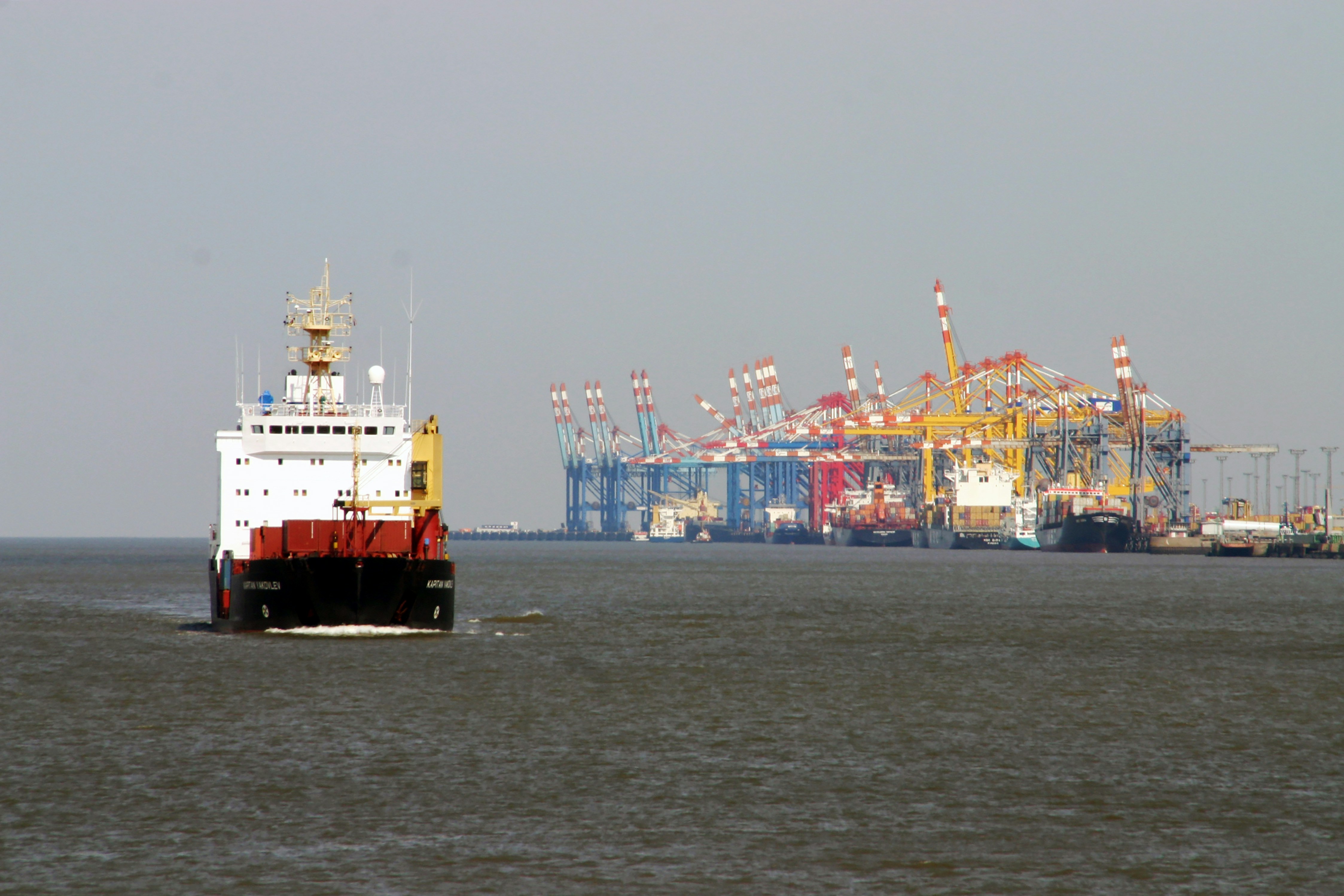 Trains, motor vehicles and boats 24 best free train, boat, vehicle