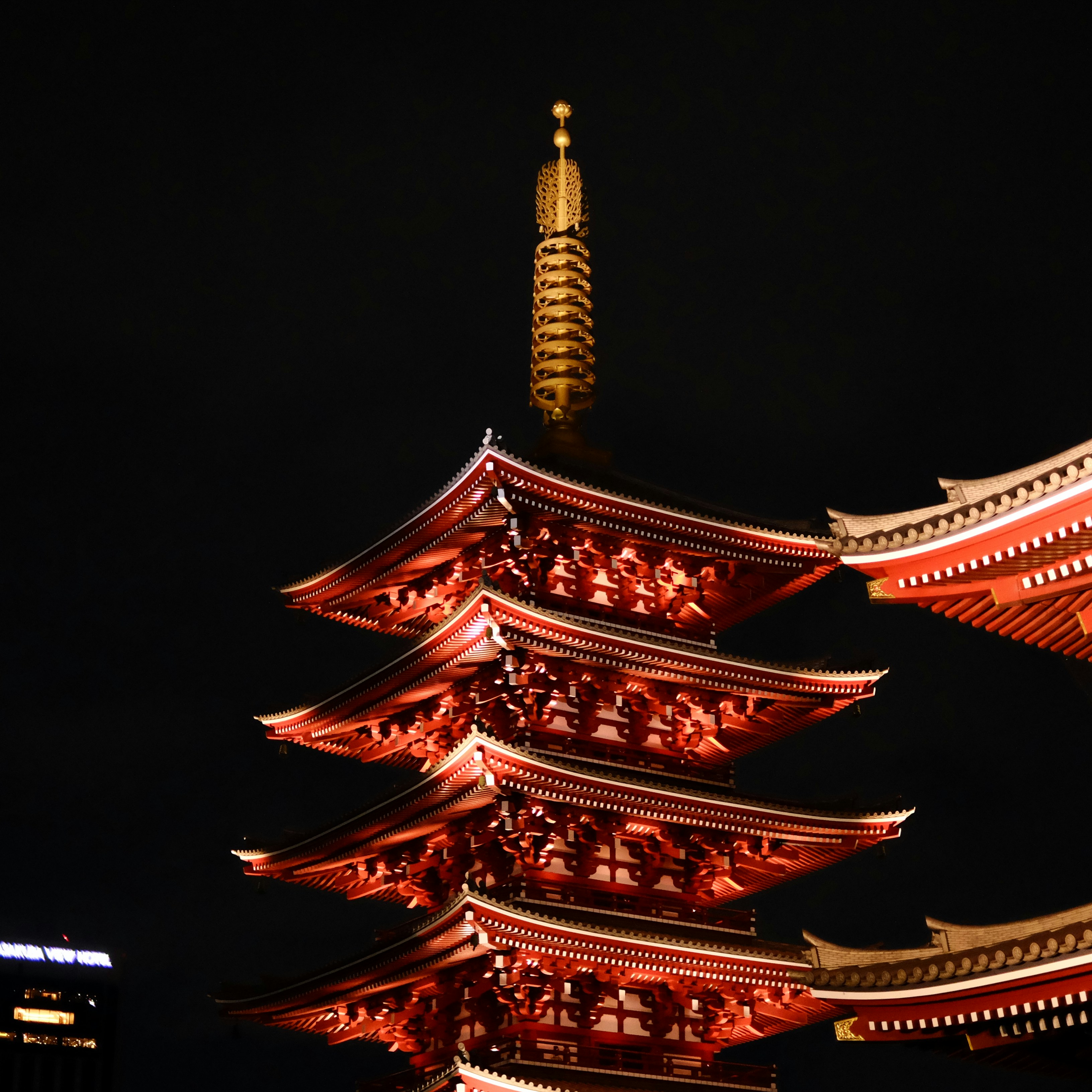 Photo by kiyomishiomura