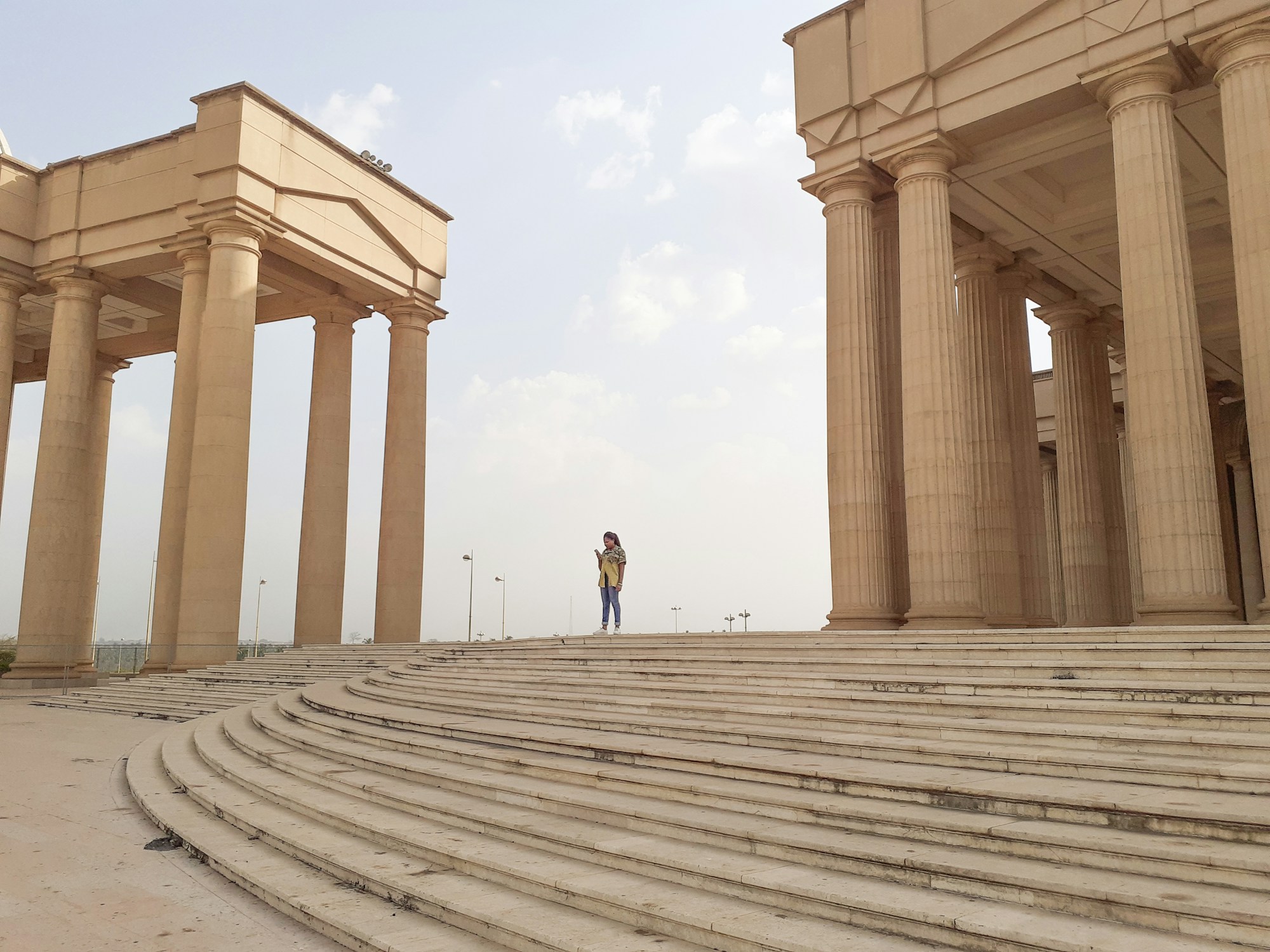 Exploring Yamoussoukro's Local Cuisine: Traditional Dishes, Restaurants, and Recipes