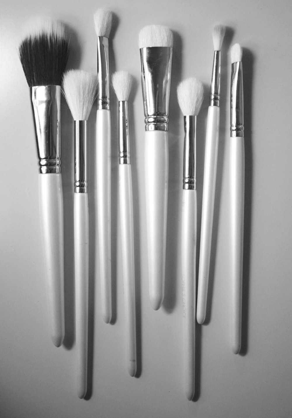 white and black makeup brush set