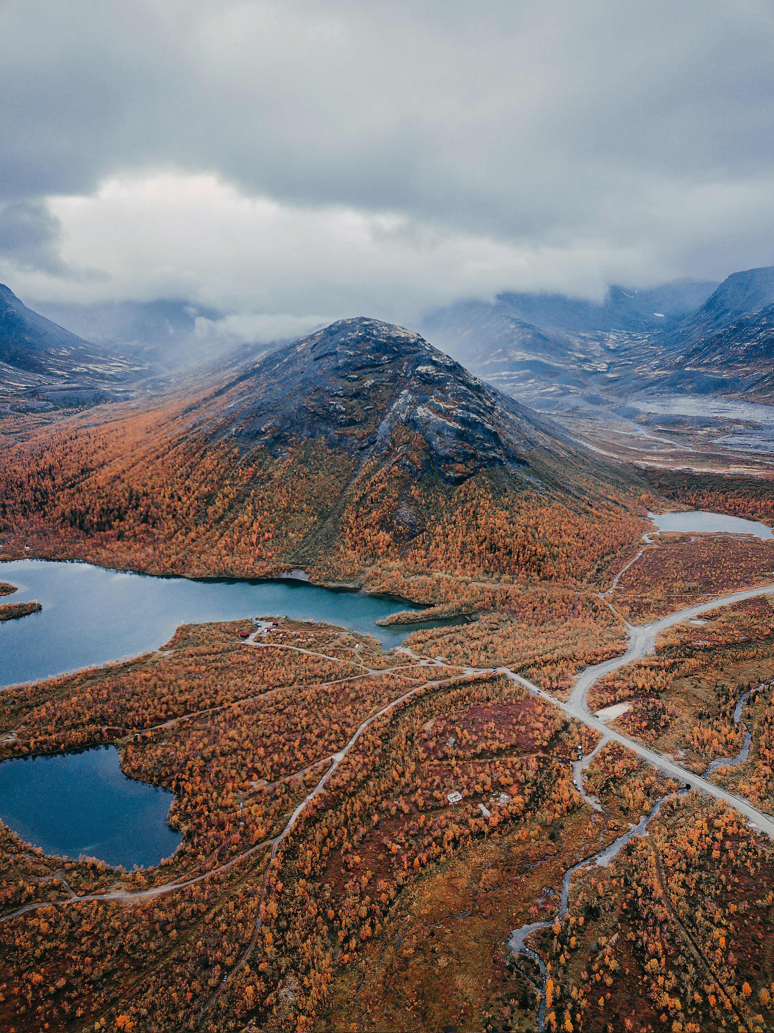 Photo by ivanshemereko