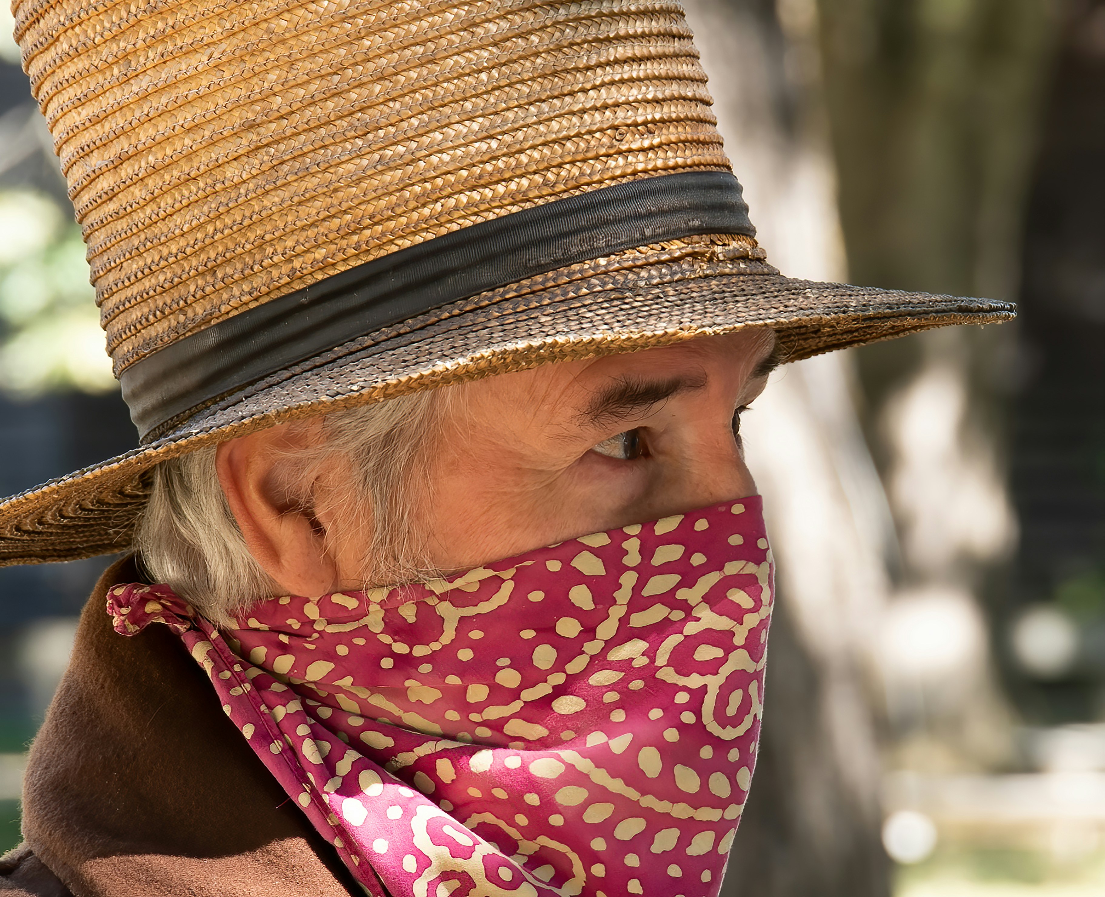 how to wear a bandana. 