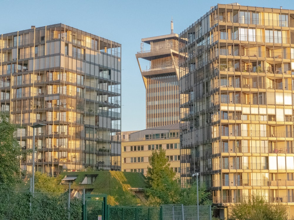 brown concrete building during daytime