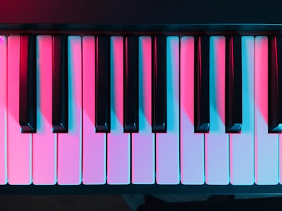 black and white piano keys