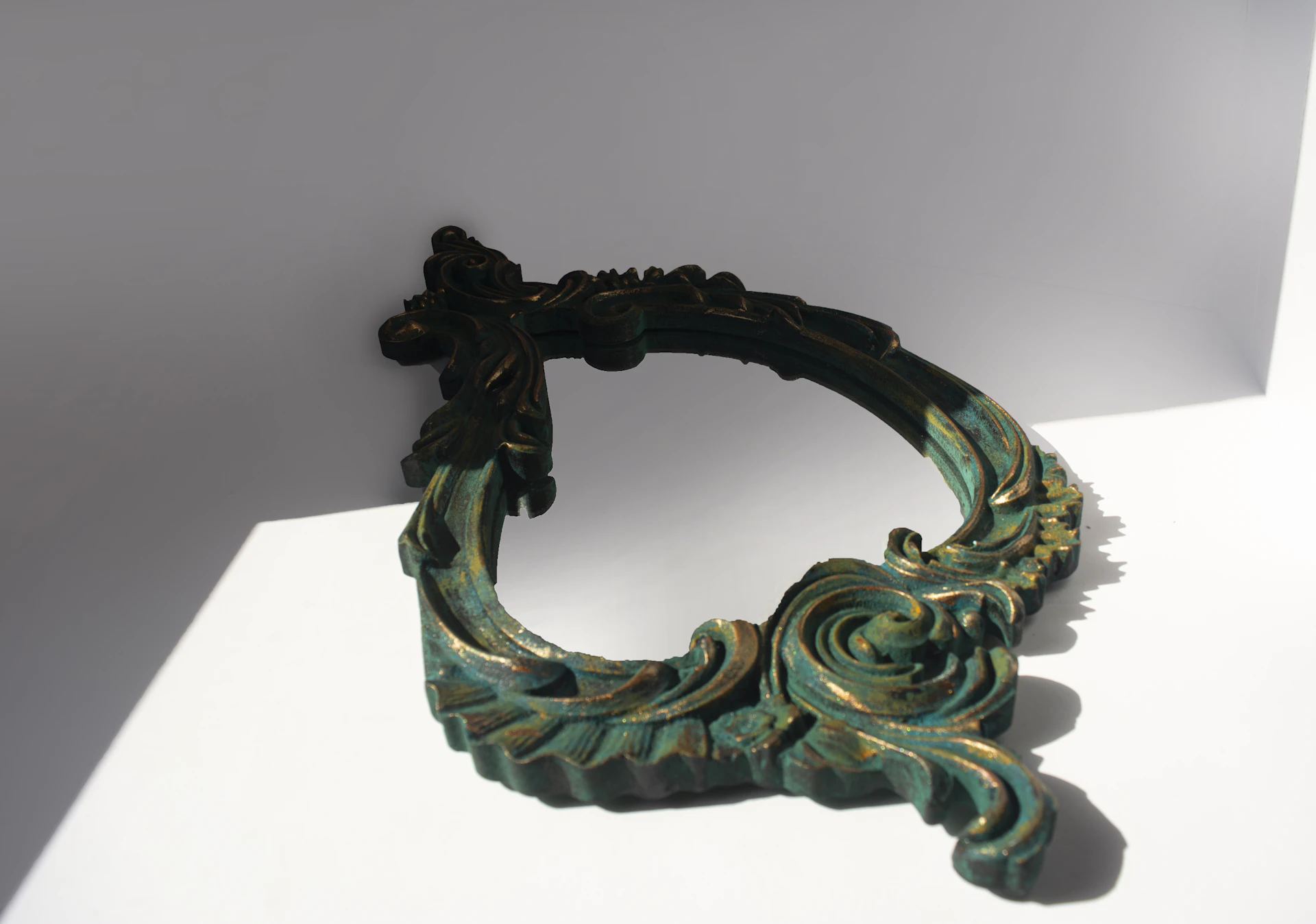 black and white bed linen