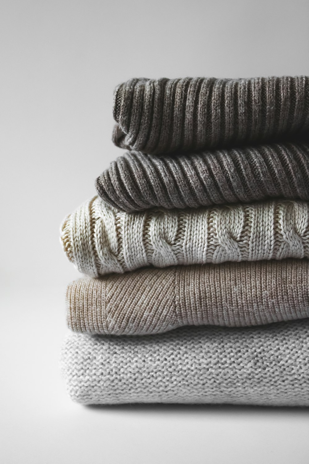 100+ Sweater Pictures | Download Free Images on Unsplash