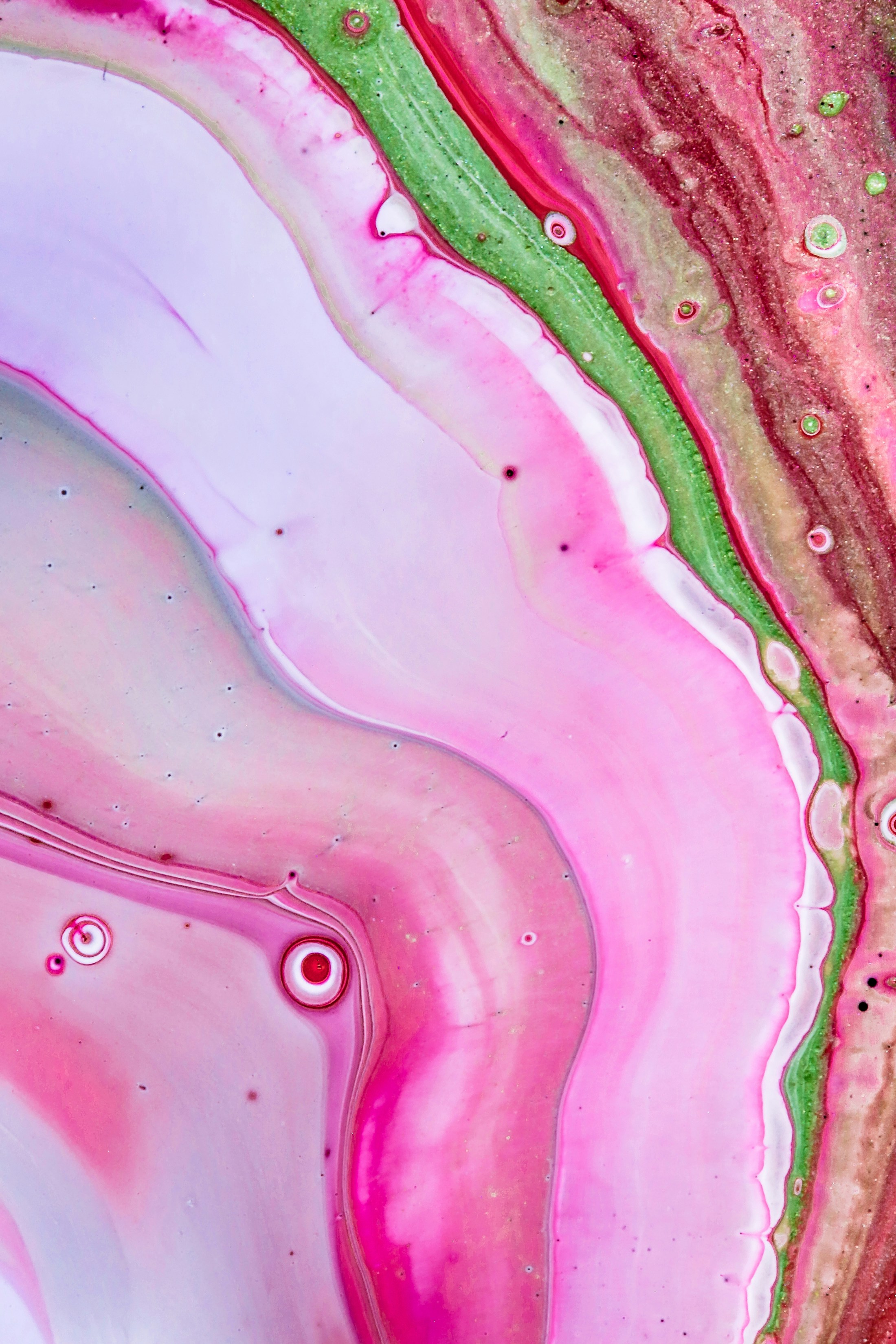 Photo by solenfeyissa