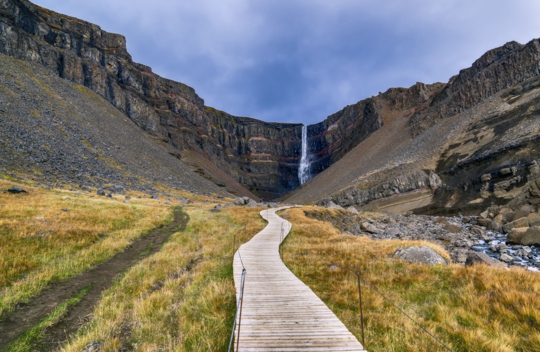 travelers stories about Highland in Hengifoss Track, Iceland