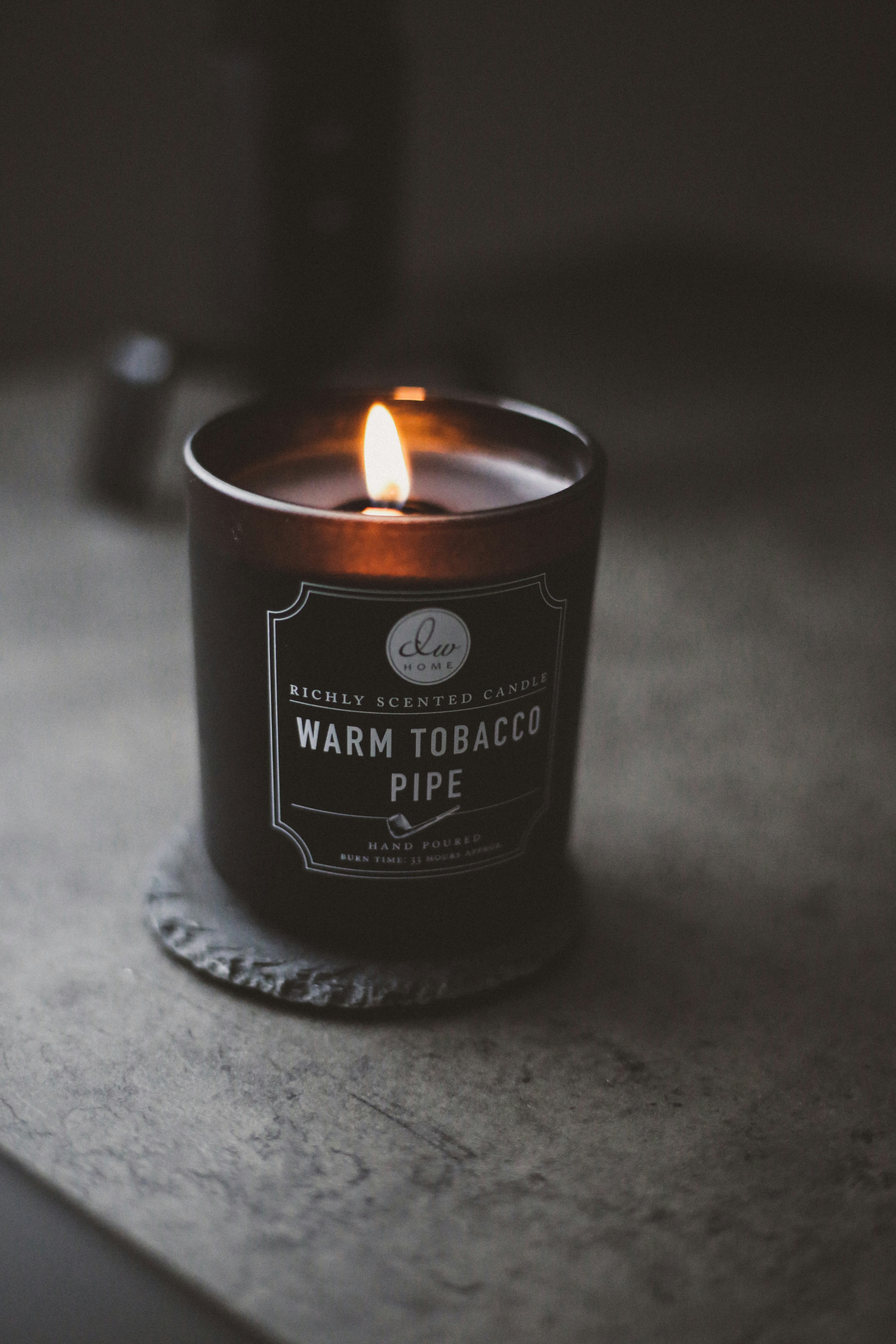 Candelabro blanco y negro