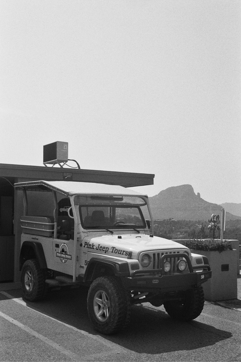 grayscale photo of jeep wrangler