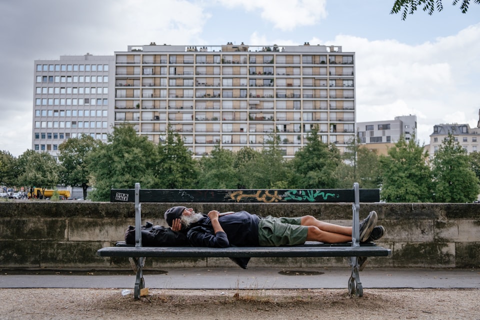 Titelbild - Power Naps: Dein Ticket zur Energie-Explosion oder zur Müdigkeits-Falle?