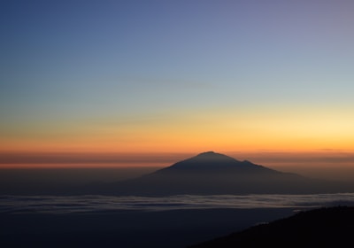 Tansania Safari Kilimanjaro Wanderung Blick auf Mount Meru