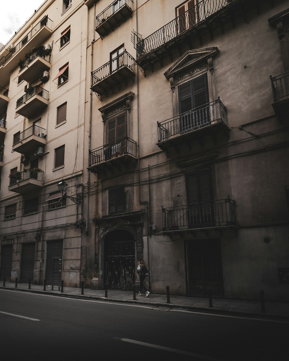 beige concrete building during daytime