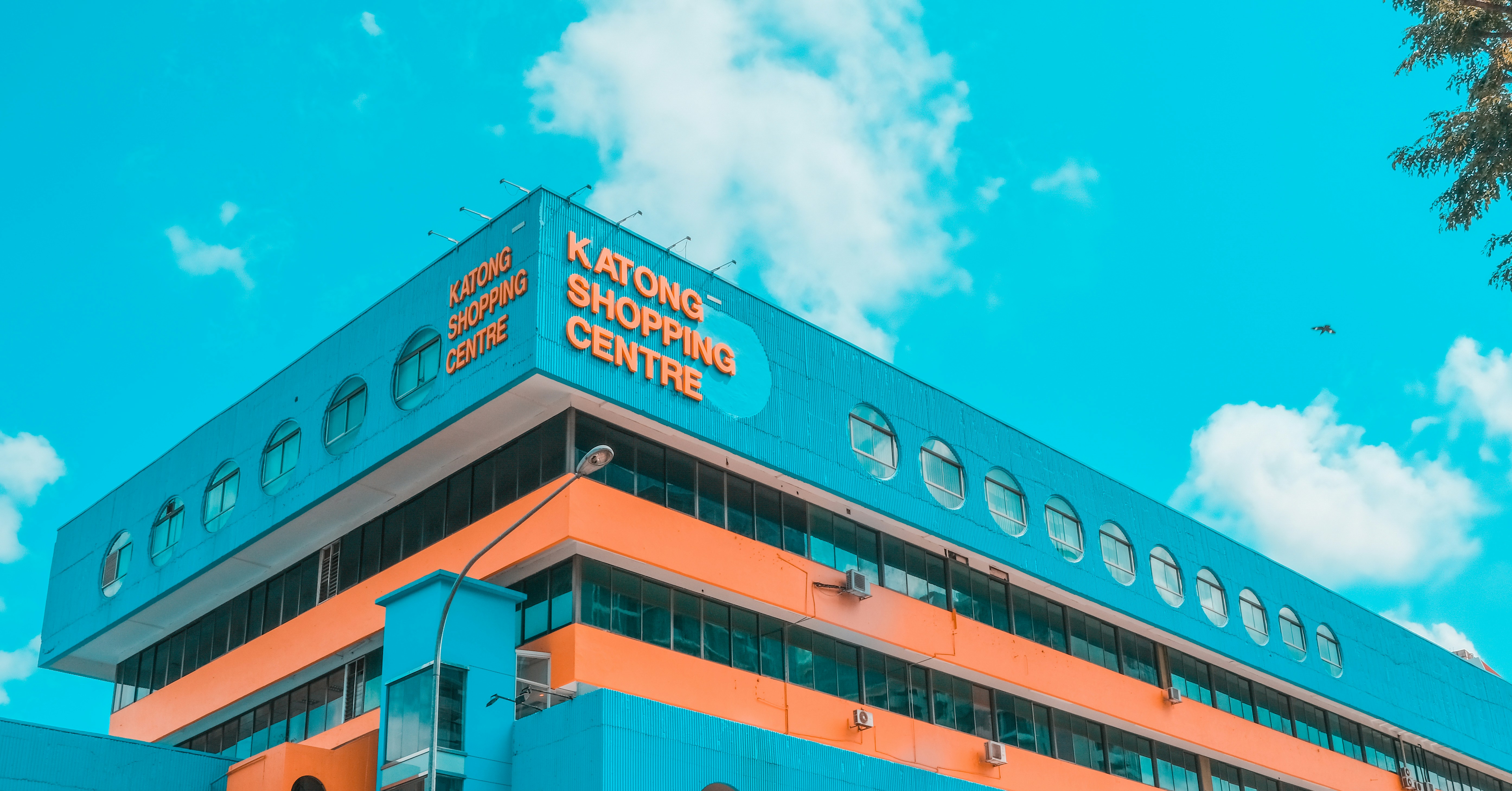 Millicom (Tigo) acquires Telefónica Ecuador for USD 380 Million, strengthening its South American footprint