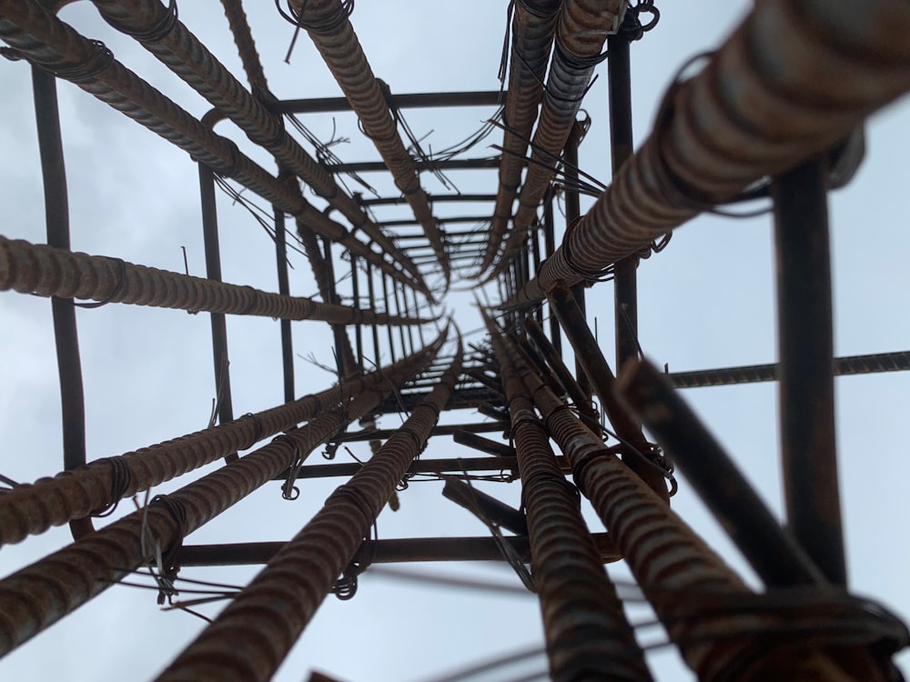 brown metal wire with white string