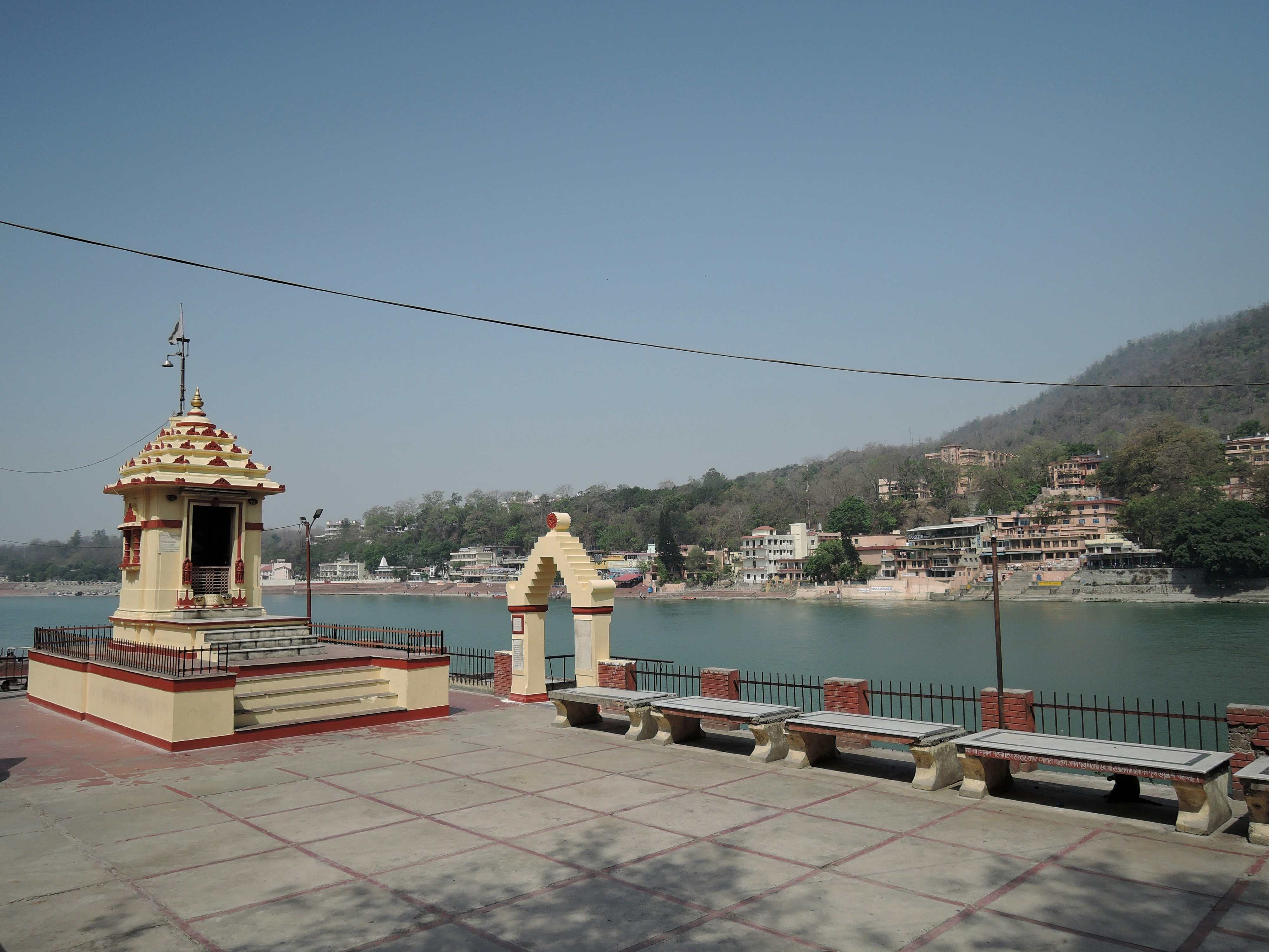 Photo by yogaessencerishikesh
