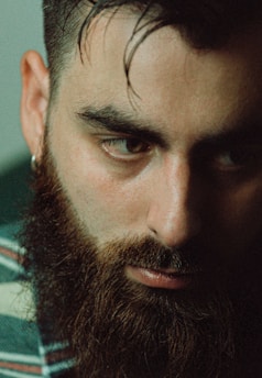 Essential Tips for Muslim Men: How to Groom Your Beard While Staying True to the Sunnah