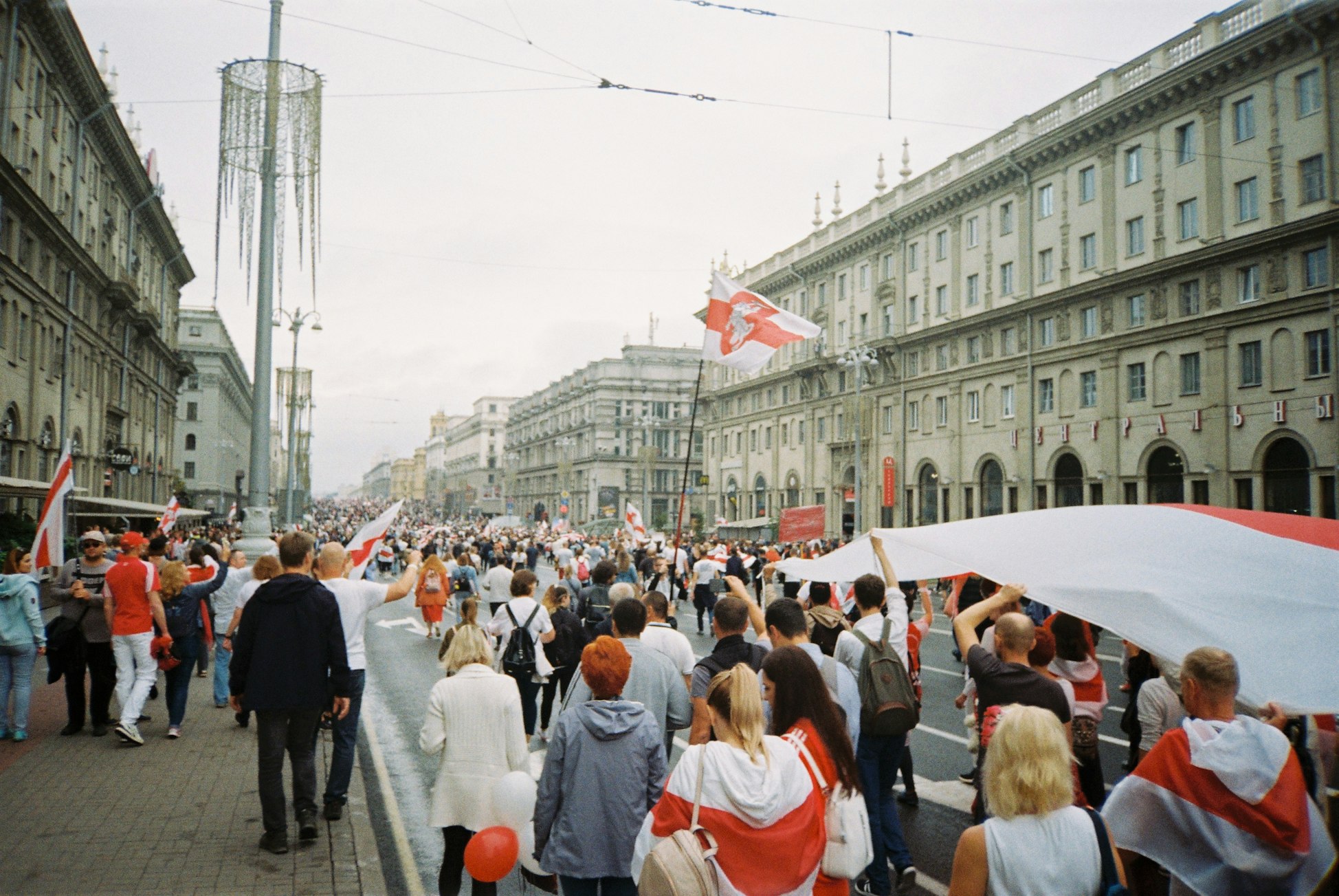 Protests in Belarus in Fall 2020 (Karina Kashuba via Unsplash)