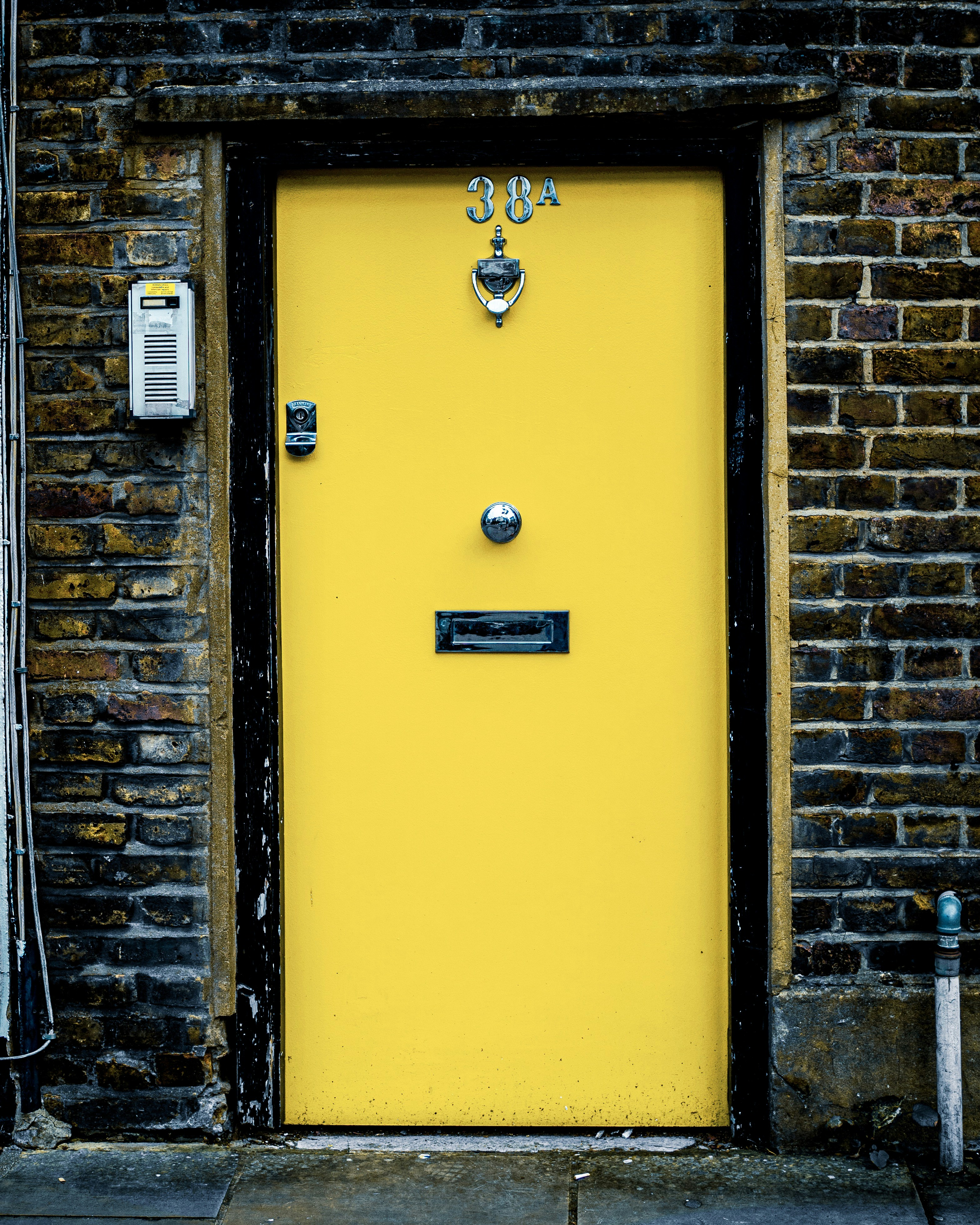 Yellow door in London
