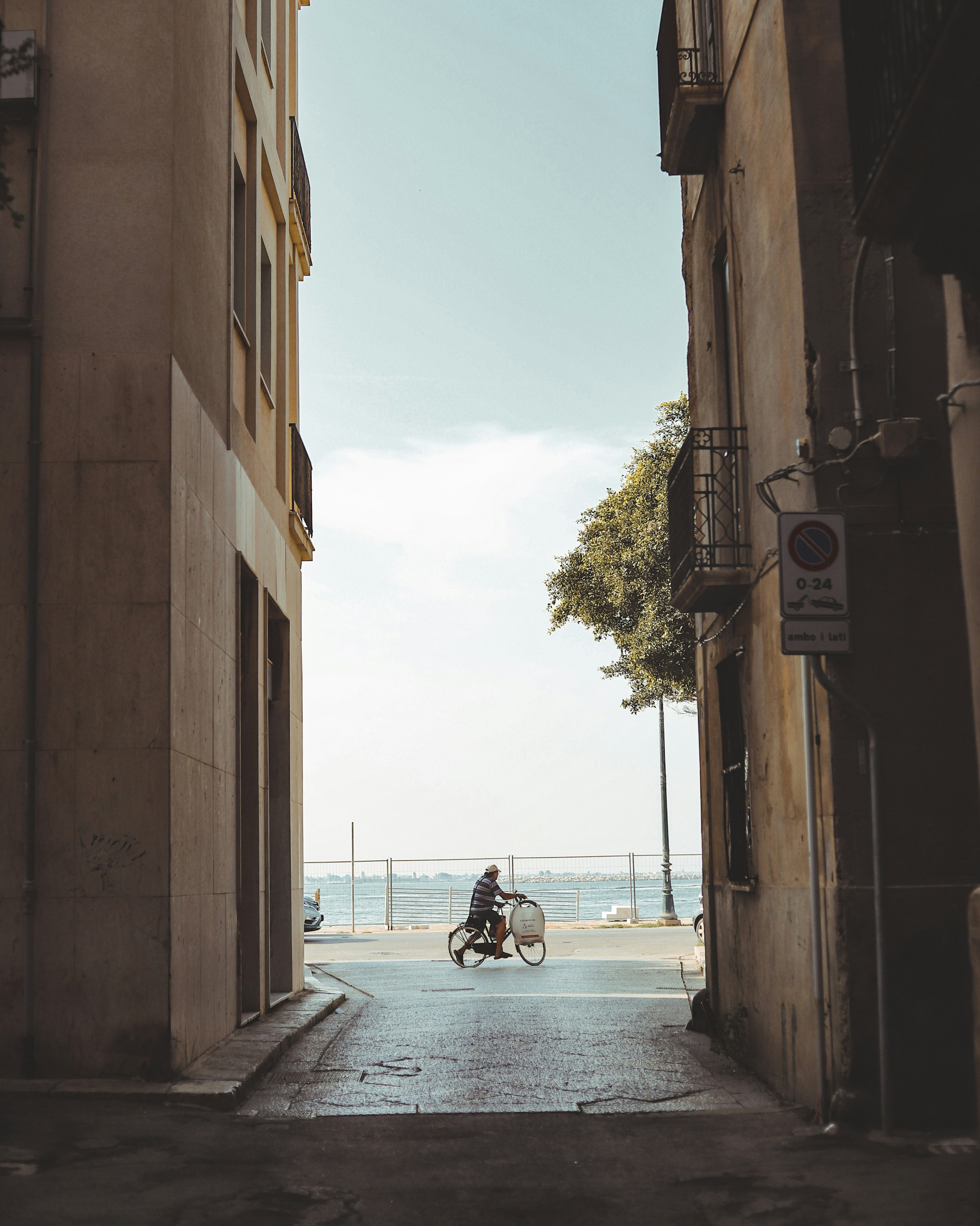 Photo by adamneumann