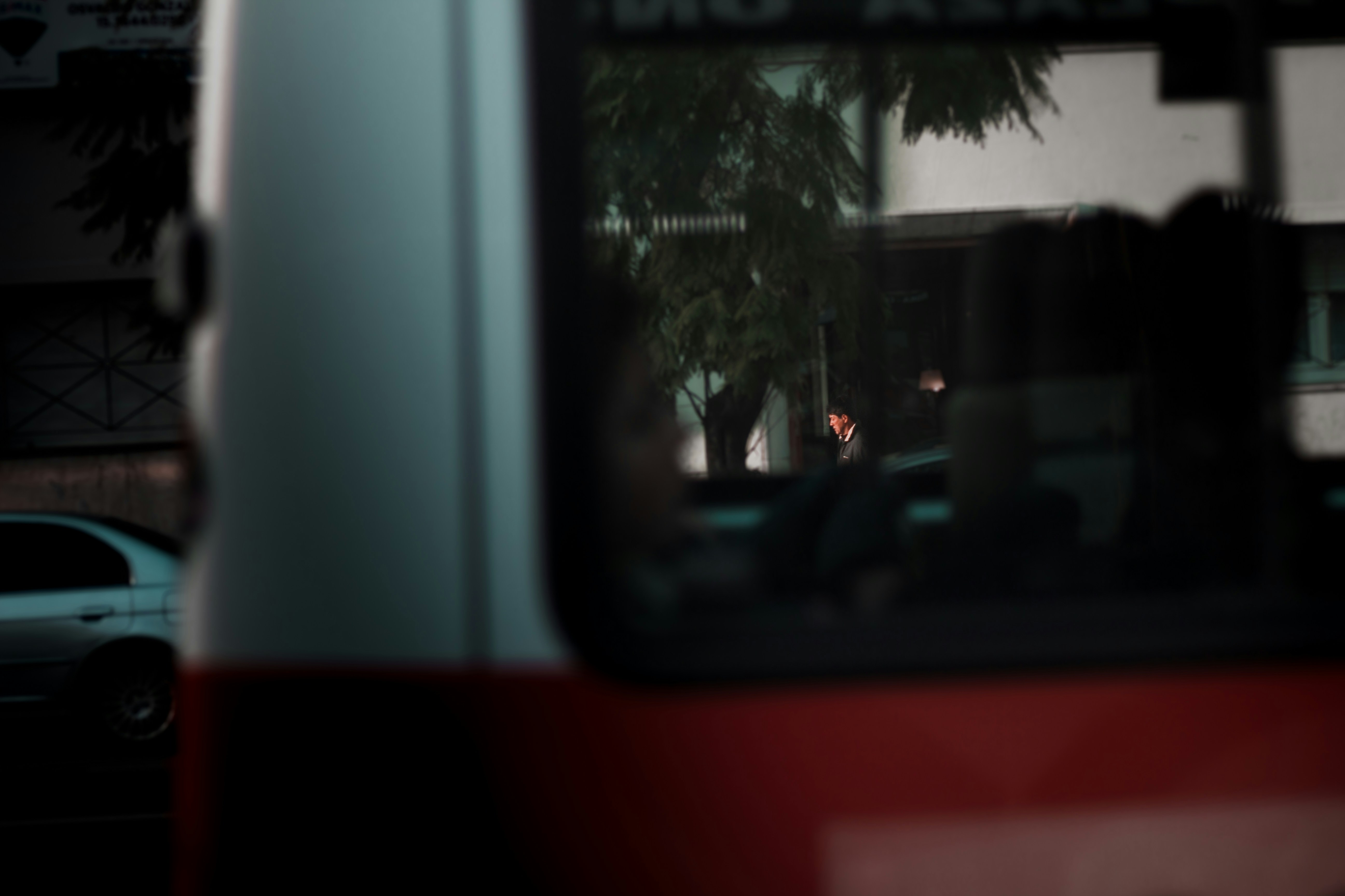 photo-1601602647994-d113f58dba22?ixid=M3wxMjA3fDB8MXxzZWFyY2h8MTZ8fDc4OWJldHxlbnwwfHx8fDE3NTczNDM2NzF8MA\u0026ixlib=rb-4.1.0