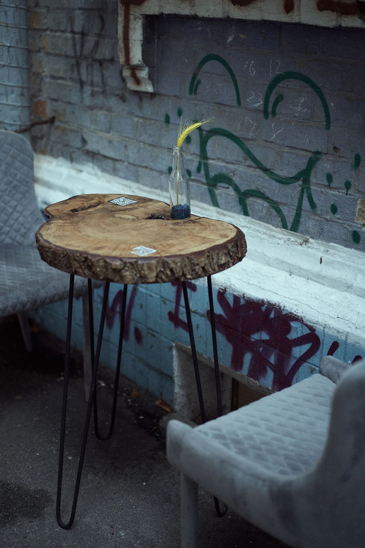 Haarnadelbeine aus Metall – zierlicher Retro-Stil mit Charakter