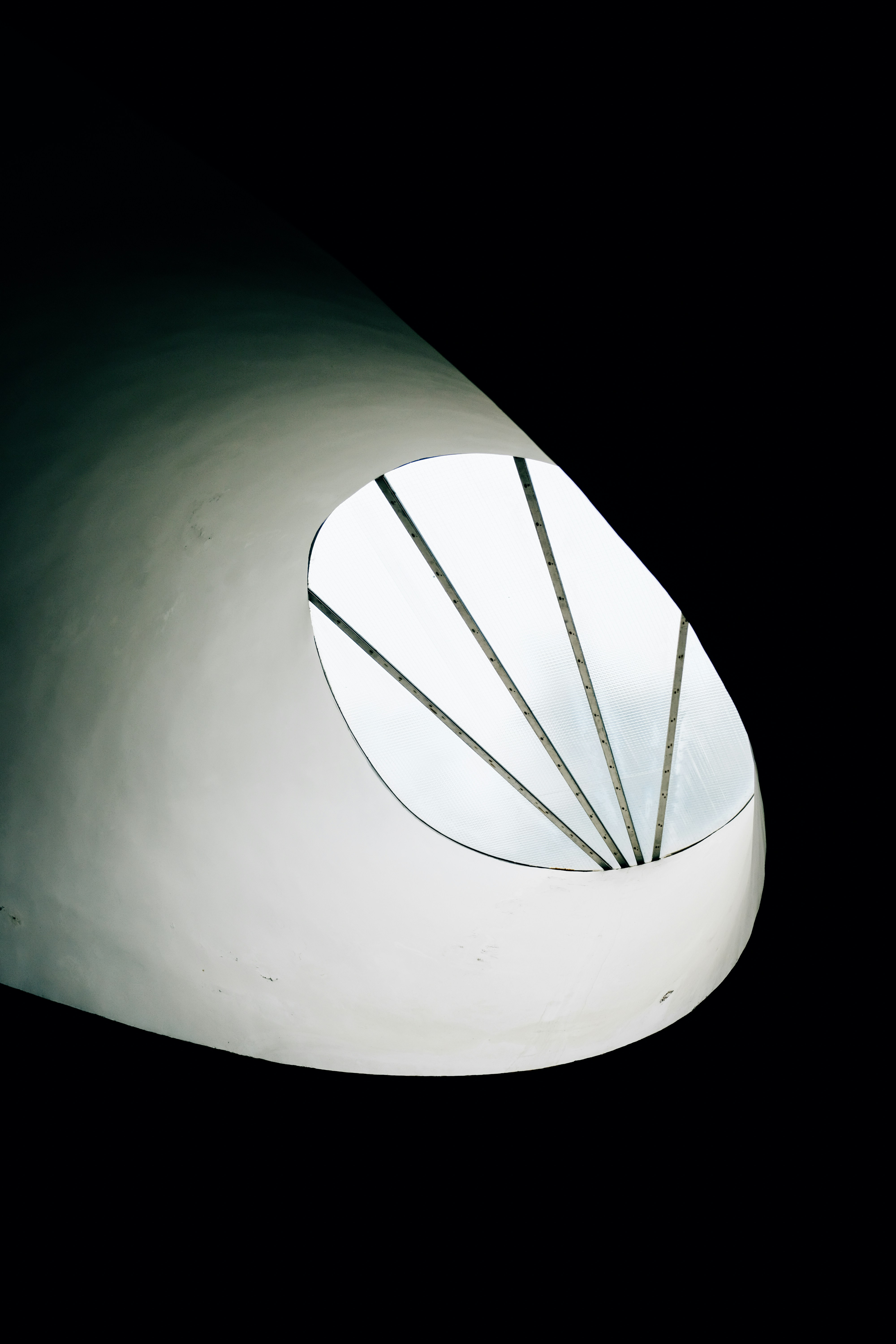 Photo by adrienolichon