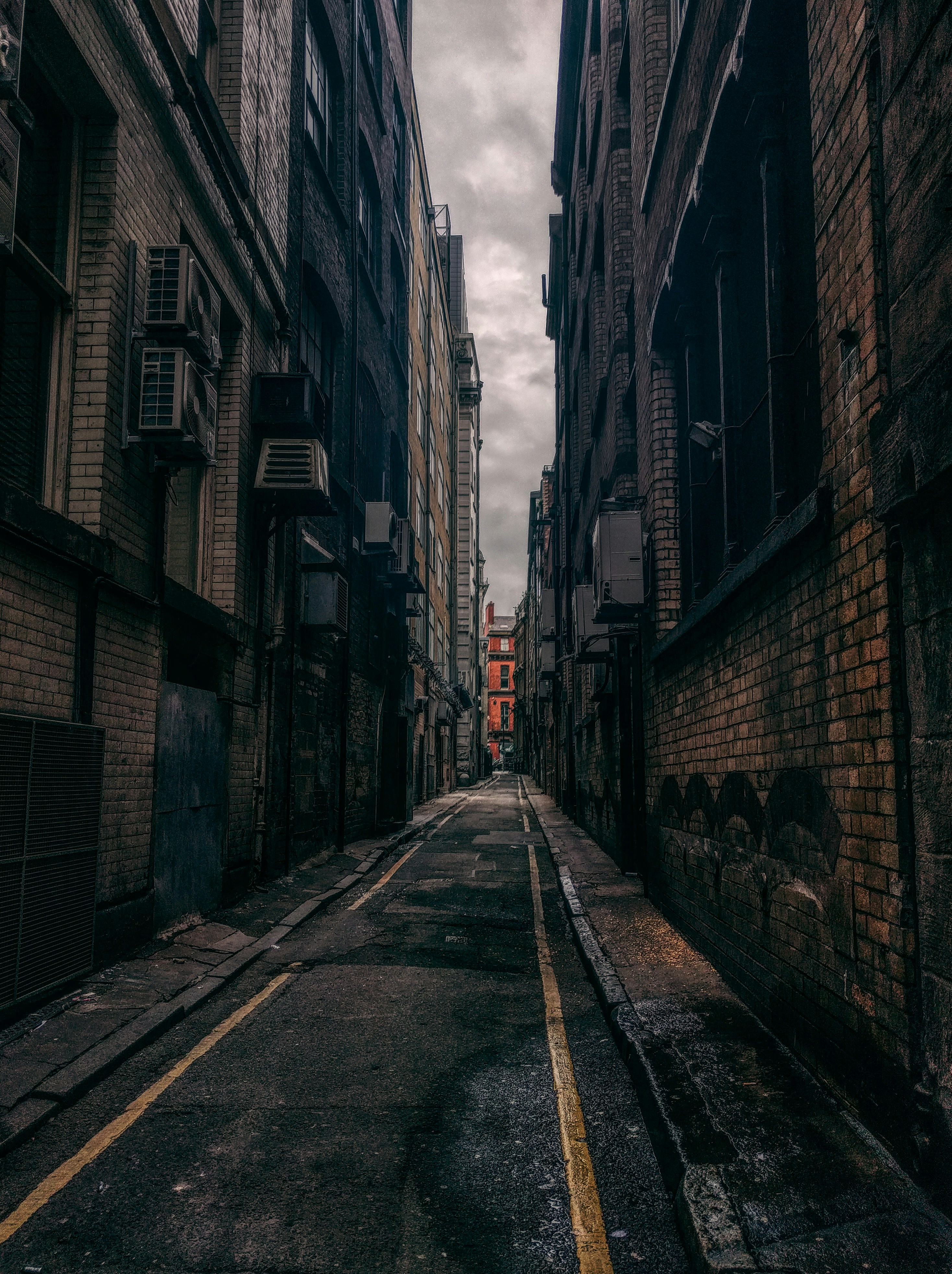 A grungy side street in liverpool.