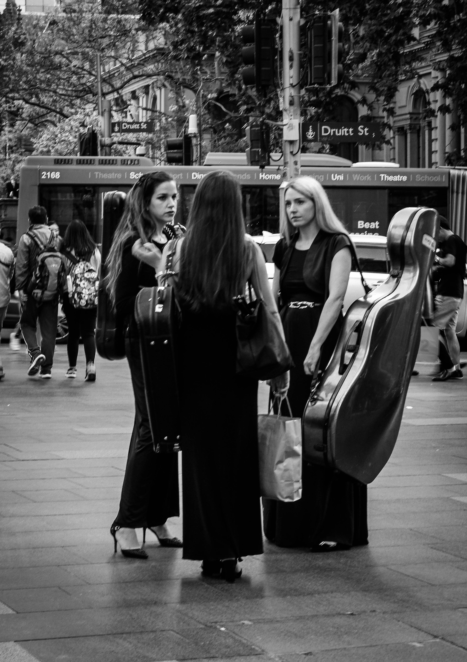 gray computer monitor