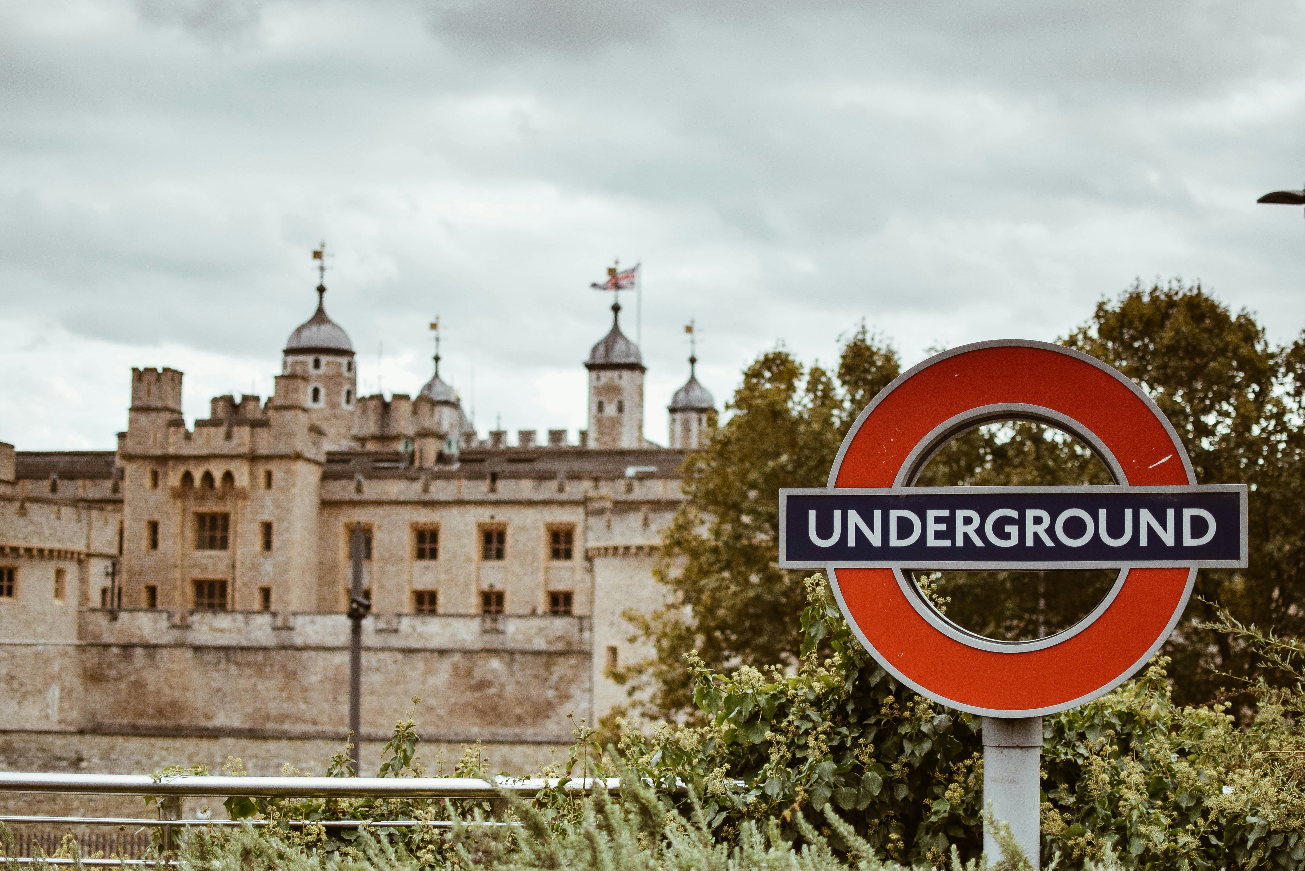 Tower Of London Pictures Download Free Images On Unsplash