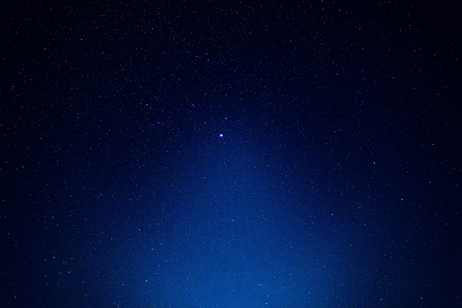 blue sky with stars during night time