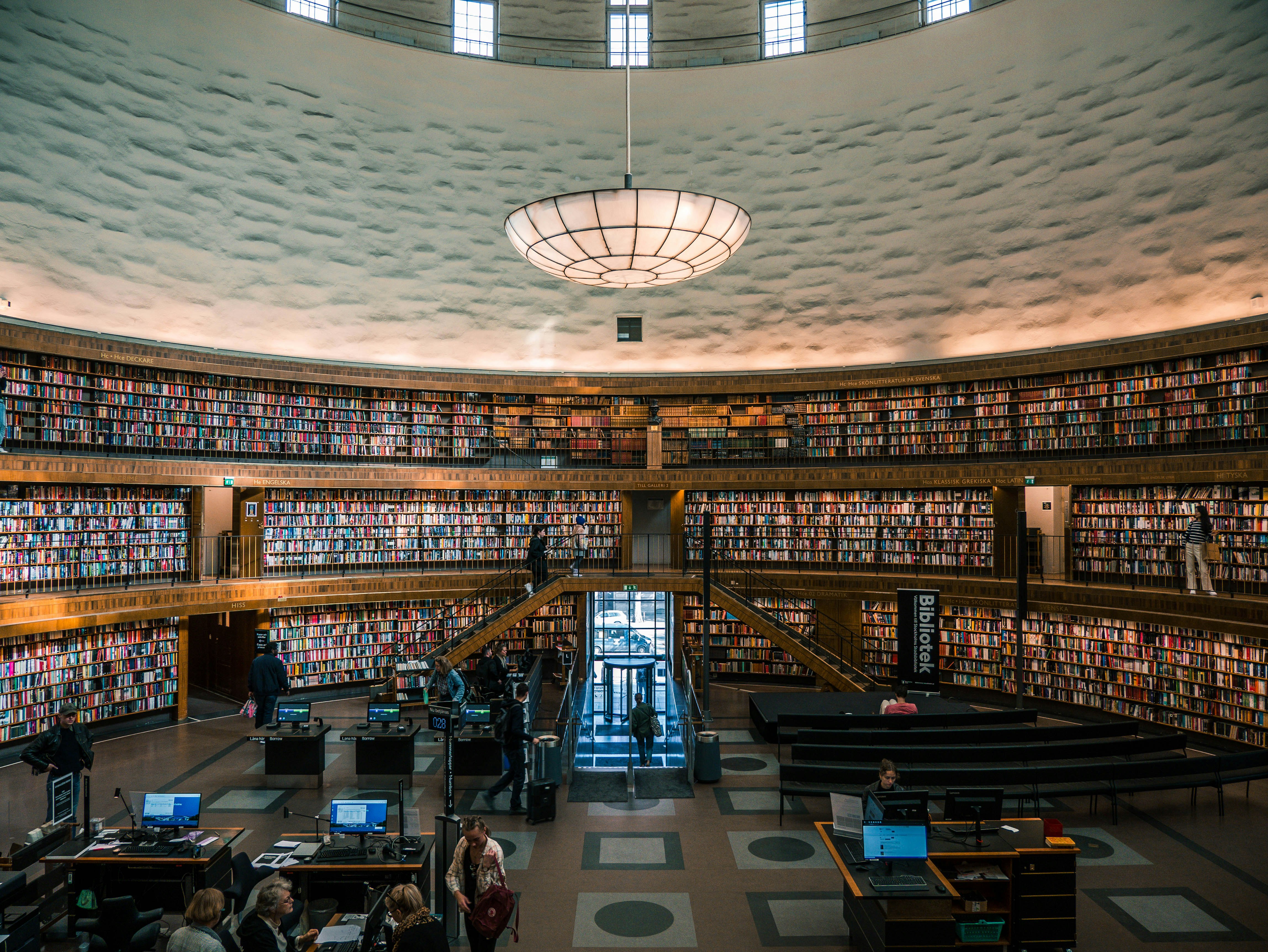 The interior of Stadsbiblioteket in Stockholm - Gunnar Asplunds library from 1928. The architecture is a transition between neoclassicism and functionalism.