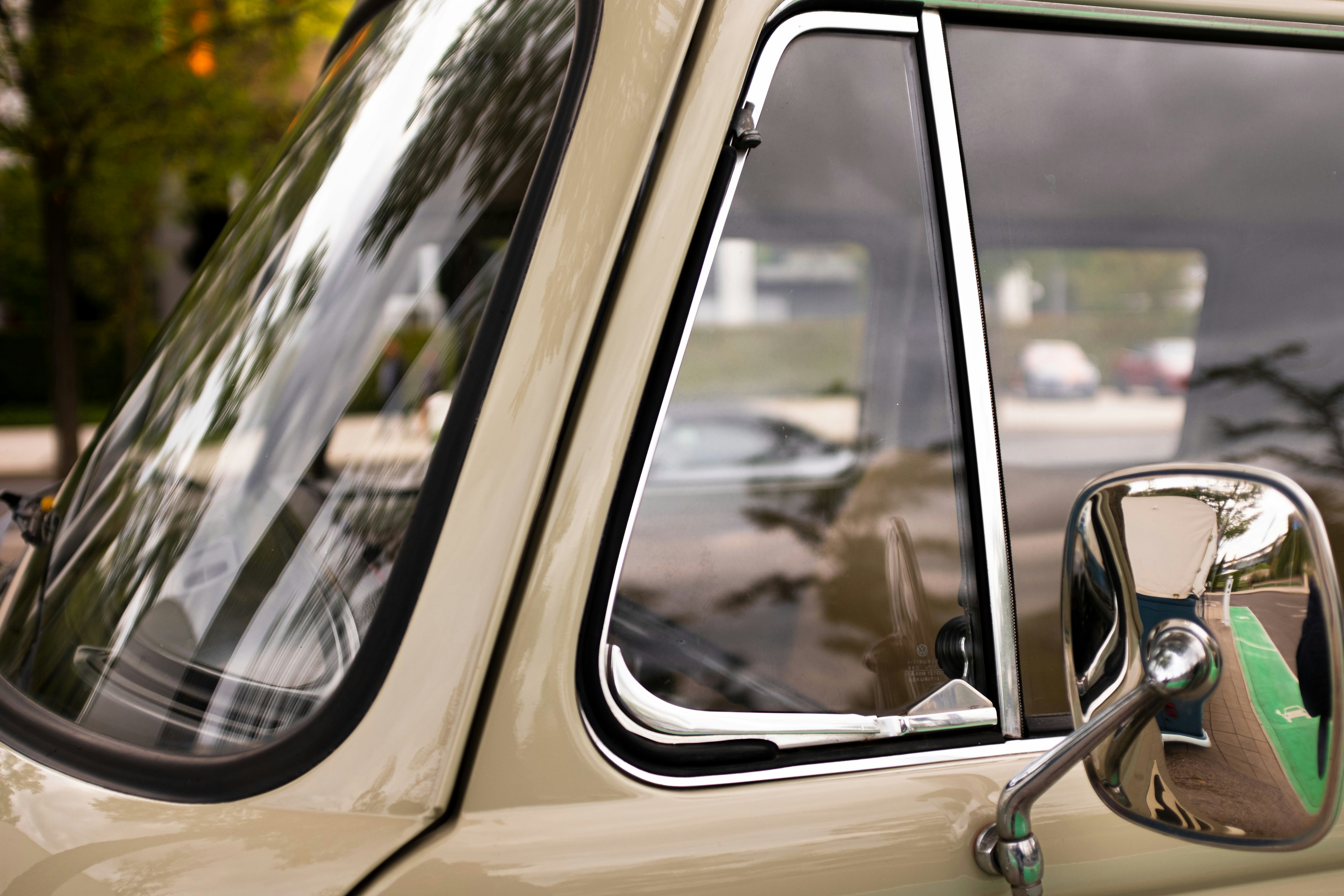 Photo by monochromatze