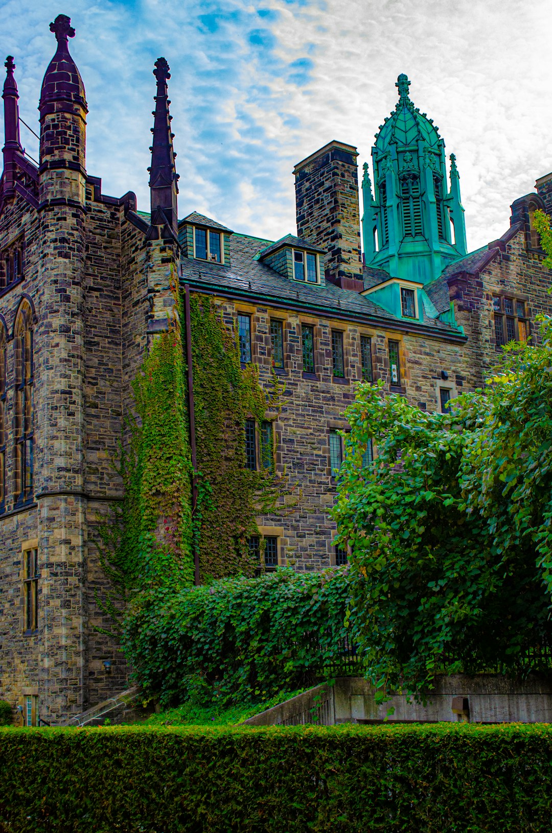 Landmark photo spot University of Toronto - St. George Campus Royal Ontario Museum