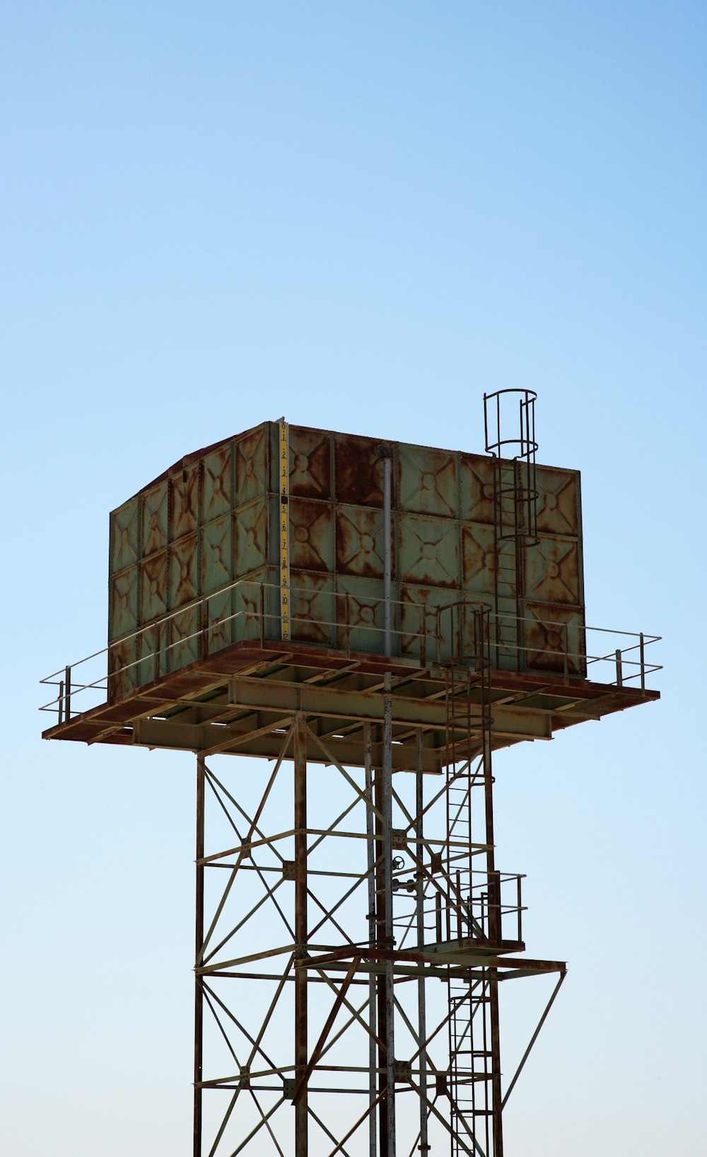 brown and white steel building