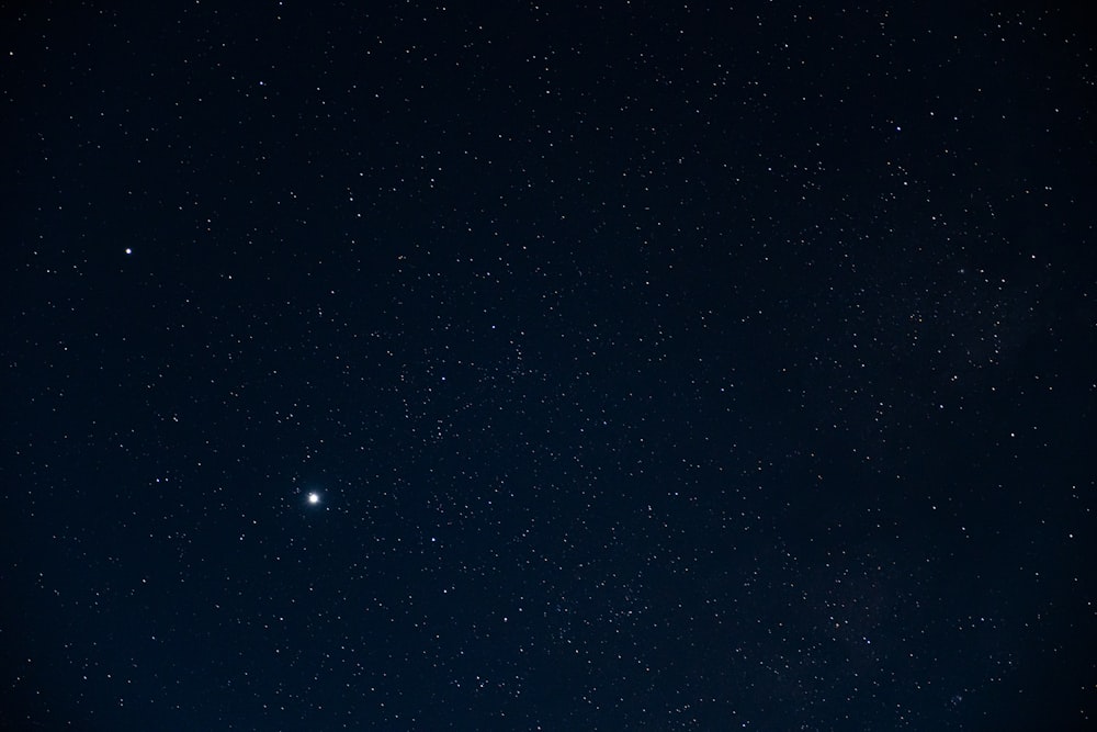 estrellas en el cielo durante la noche