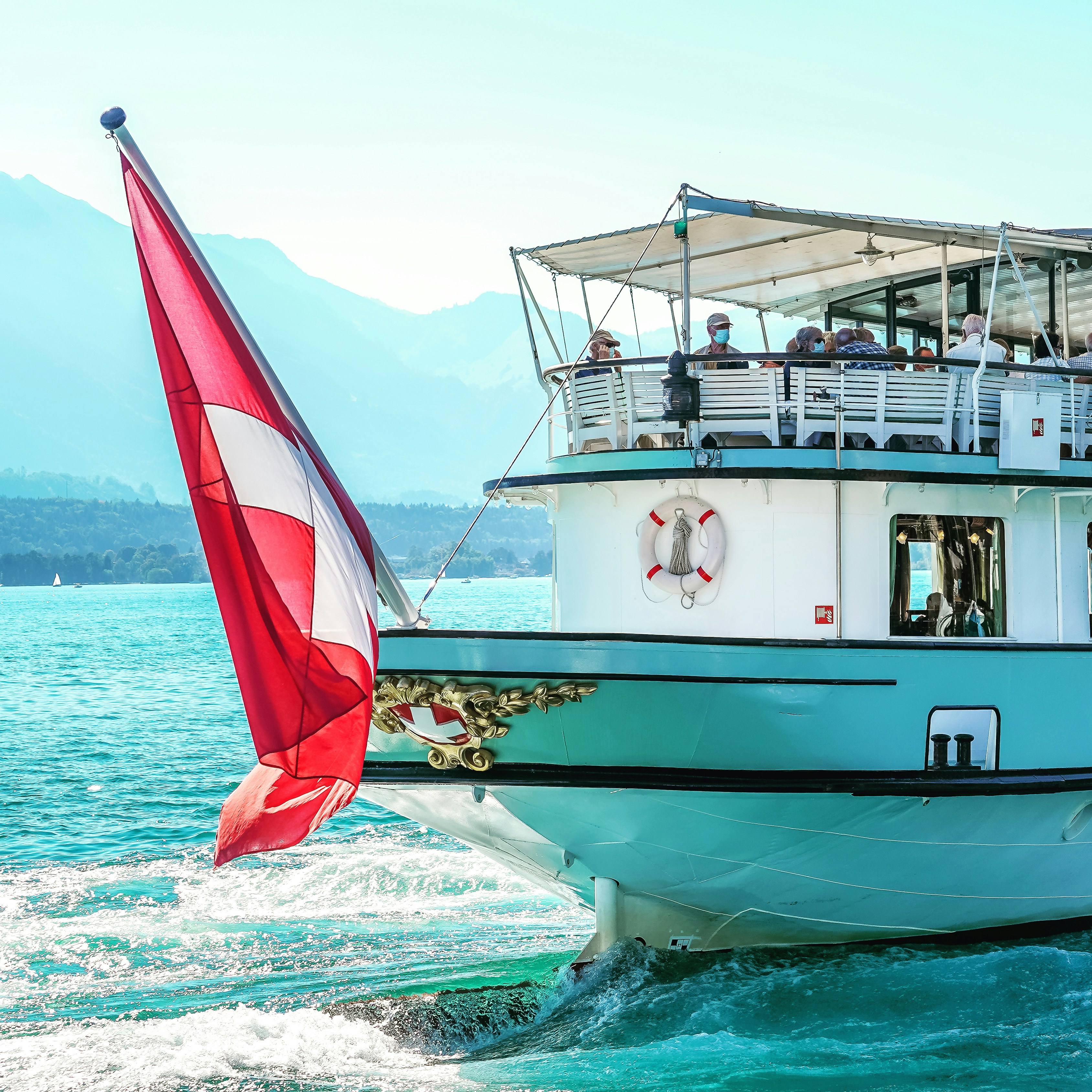 Photo by swisscondor