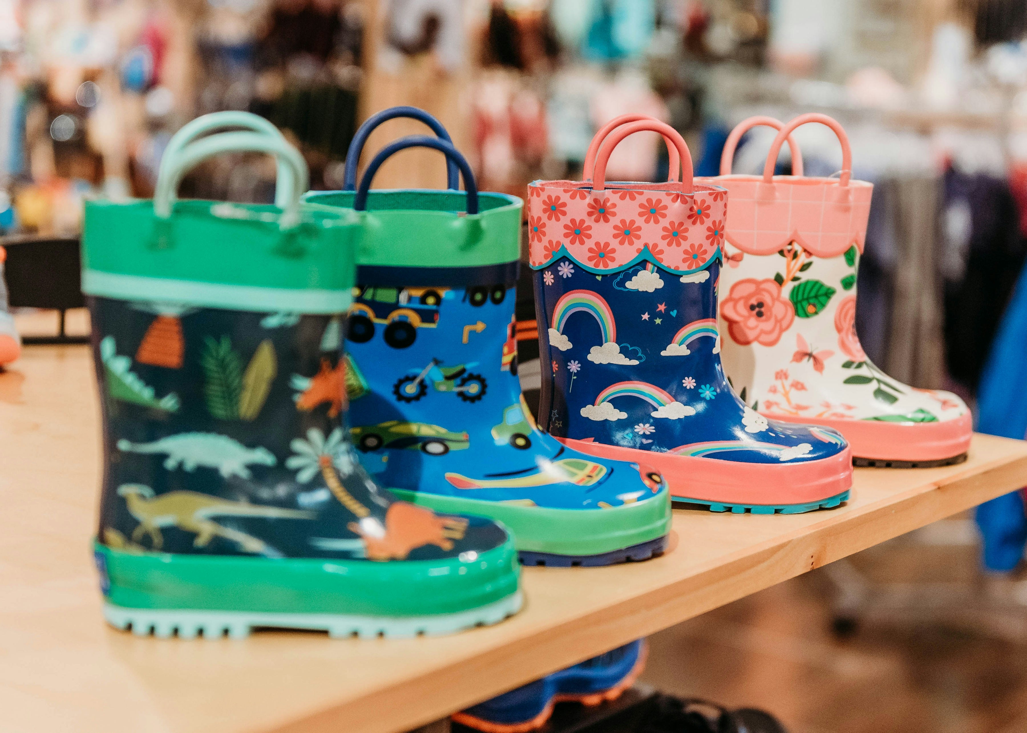 Bottes fleuries rouges, vertes et jaunes