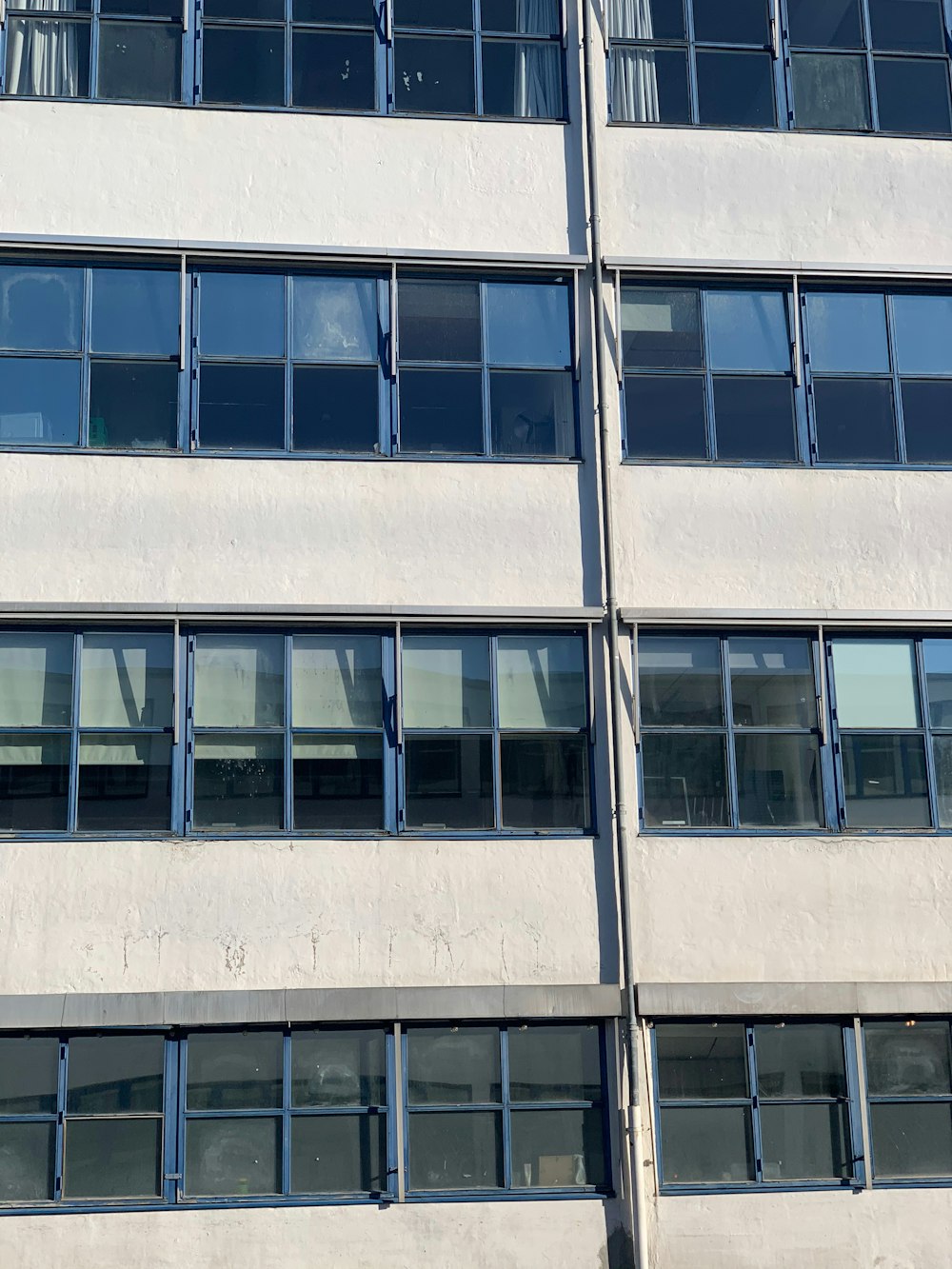 brown and white concrete building