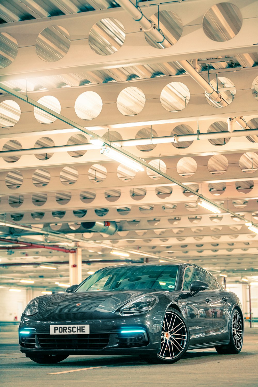 Panamera Pictures | Download Free Images on Unsplash