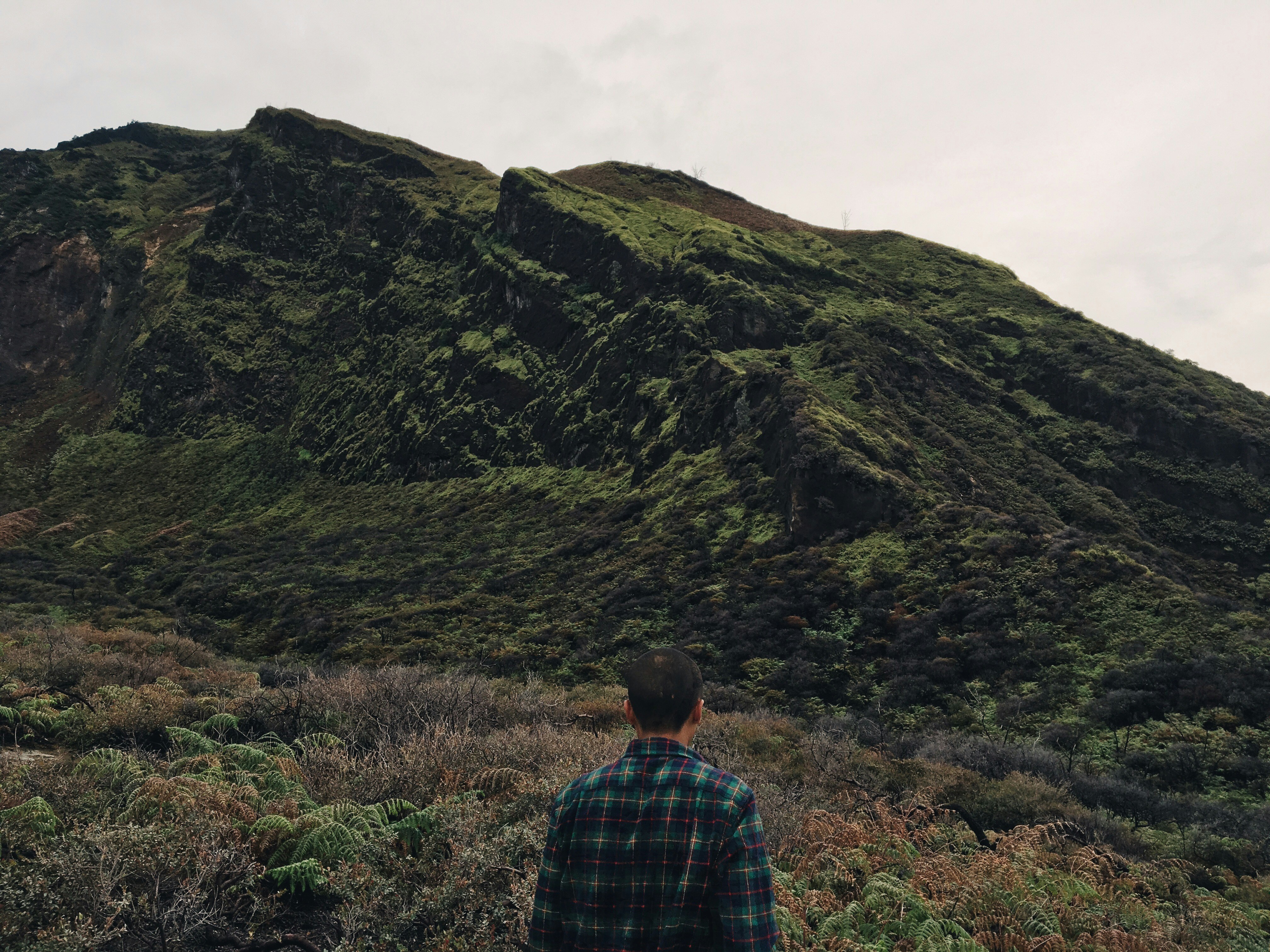 indonesian road trip, wallpaper, Indonesian Kijang Innova Diesel: A Deep Dive 5