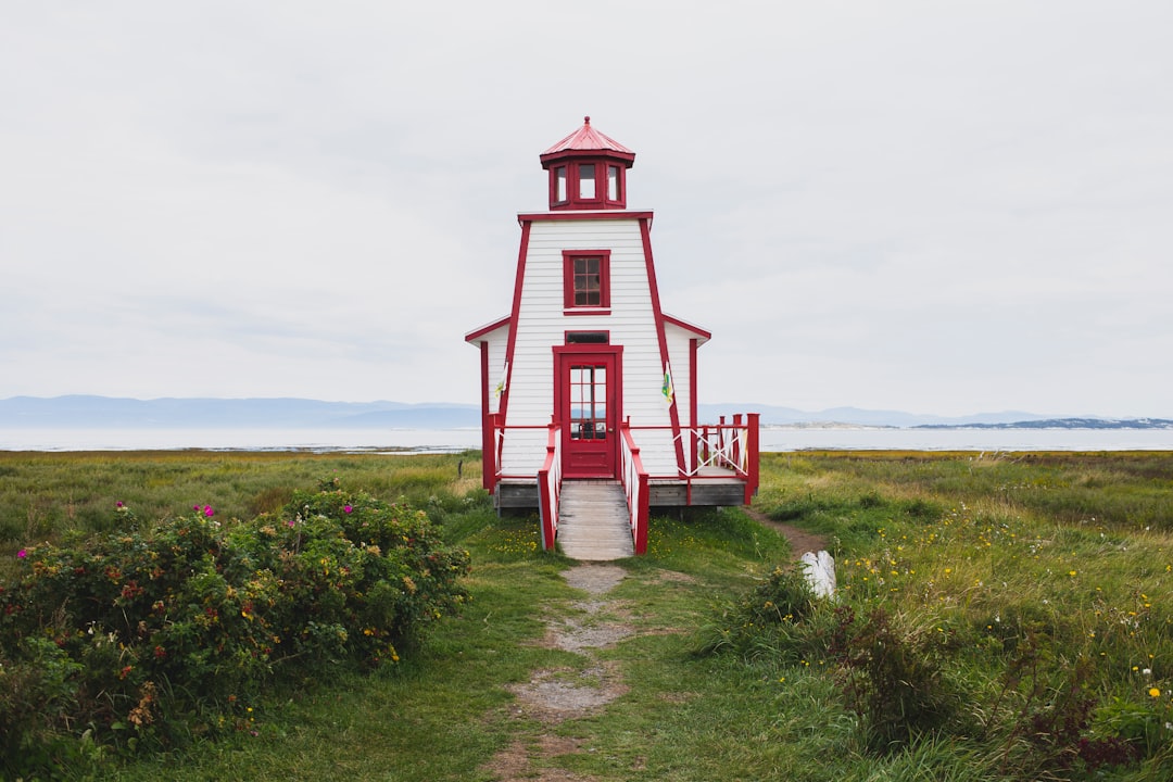 travelers stories about Lighthouse in Kamouraska, Canada