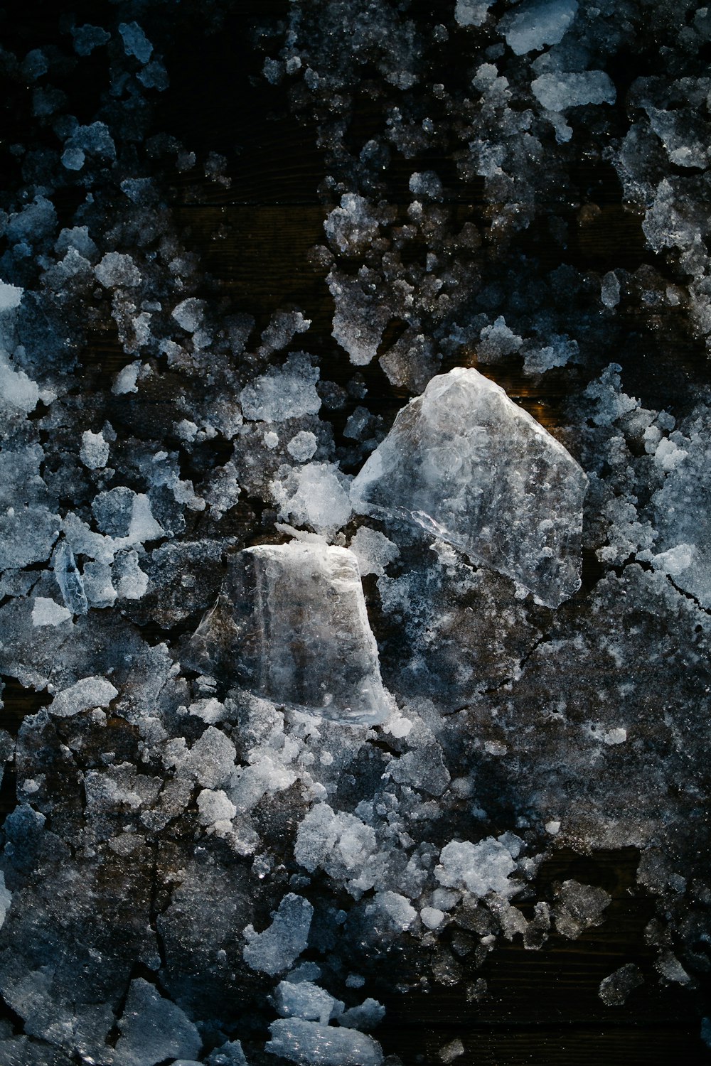 gray and white stone fragments