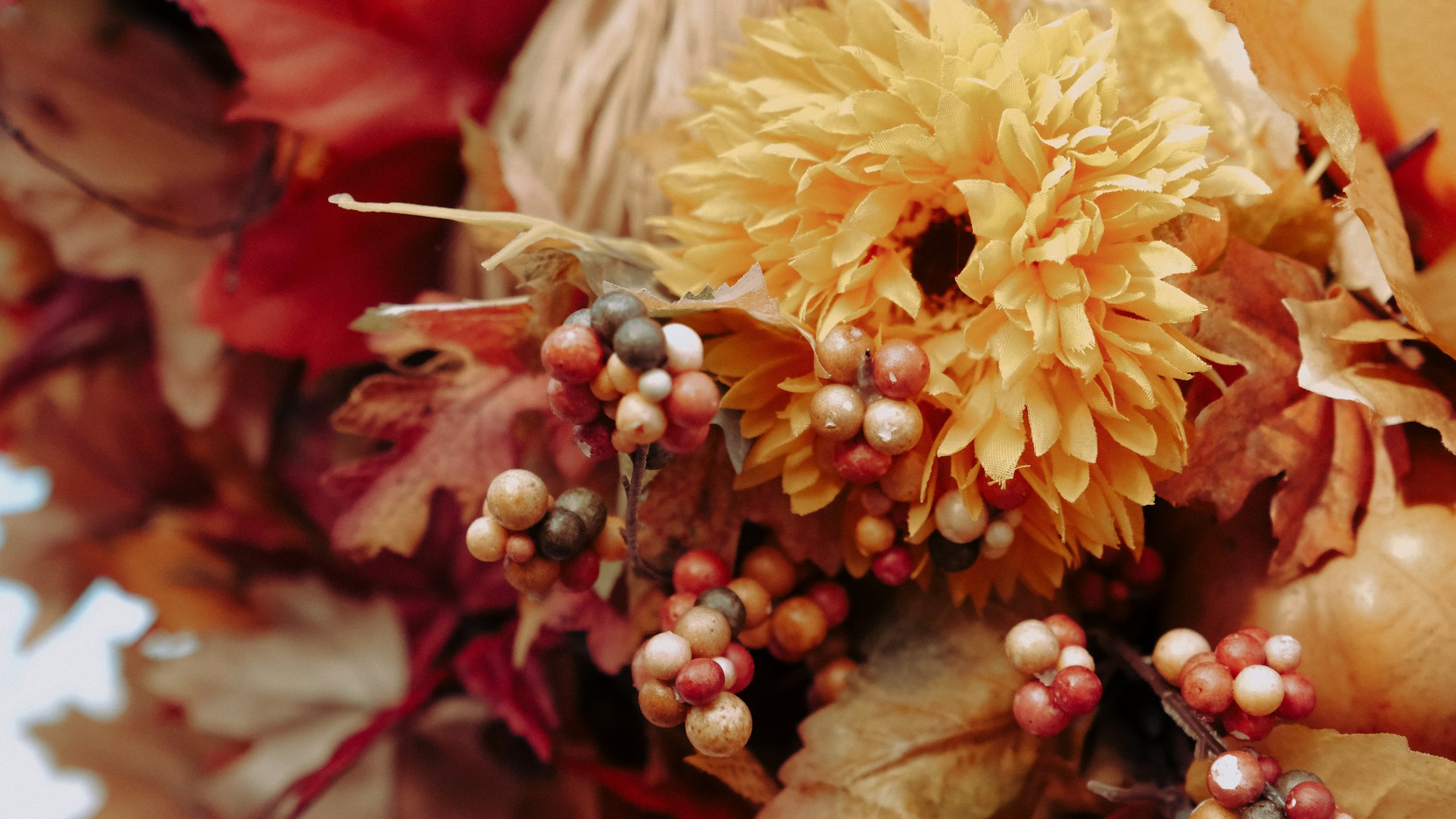 Halloween flower arrangement