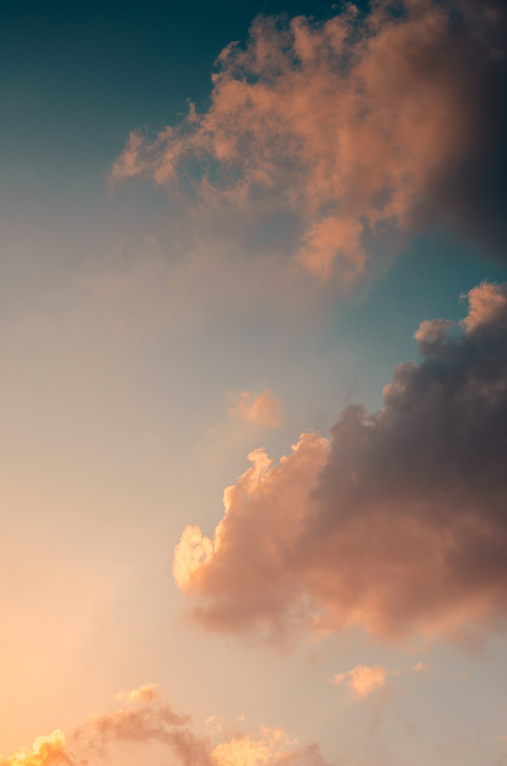 white clouds and blue sky during daytime