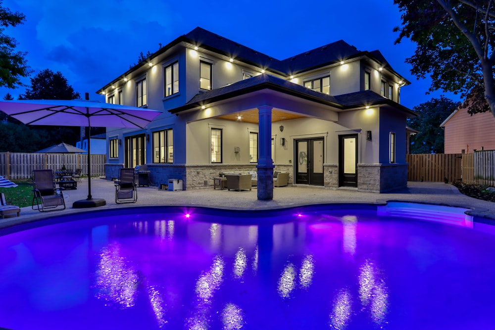 House With Pool Pictures | Download Free Images On Unsplash