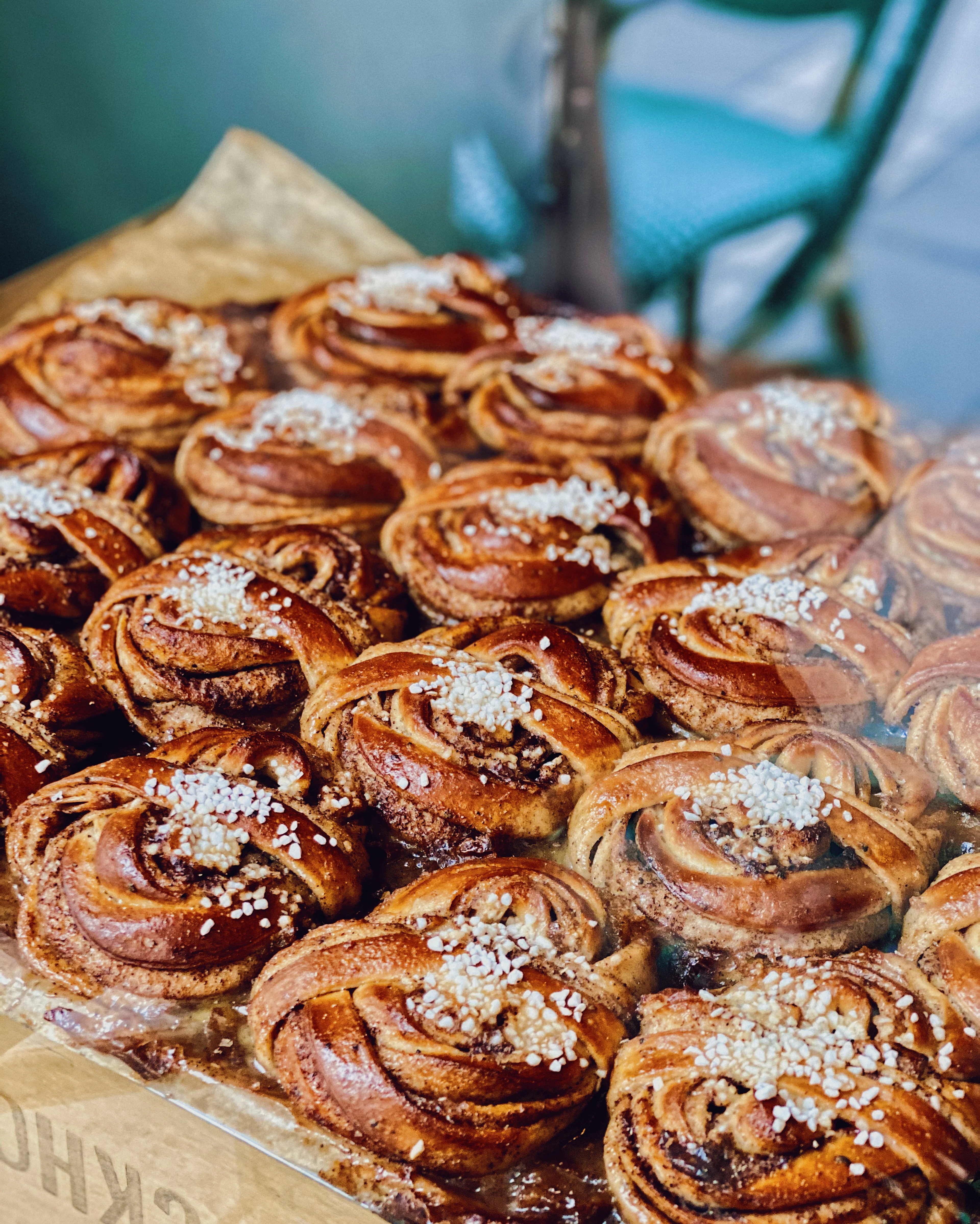 Kanelbullar in a Stockholm bakery window