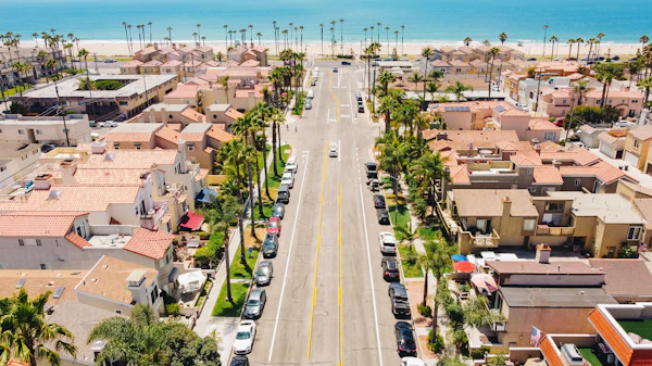 A view of Huntington Beach, CA