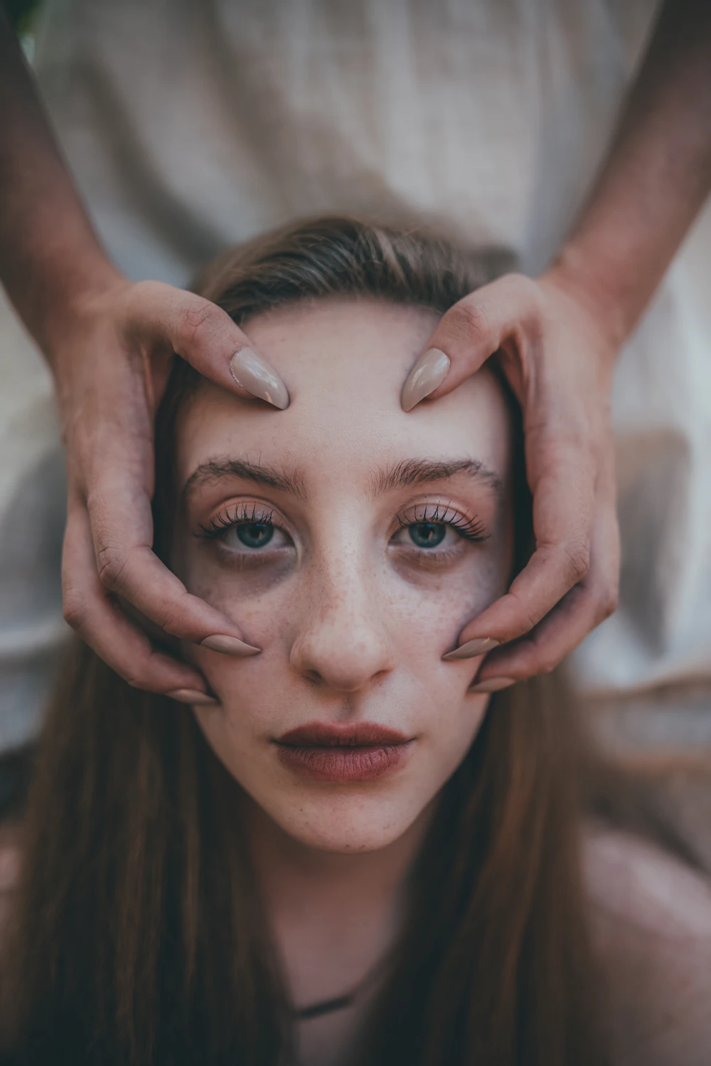 Aplicación de radiofrecuencia facial