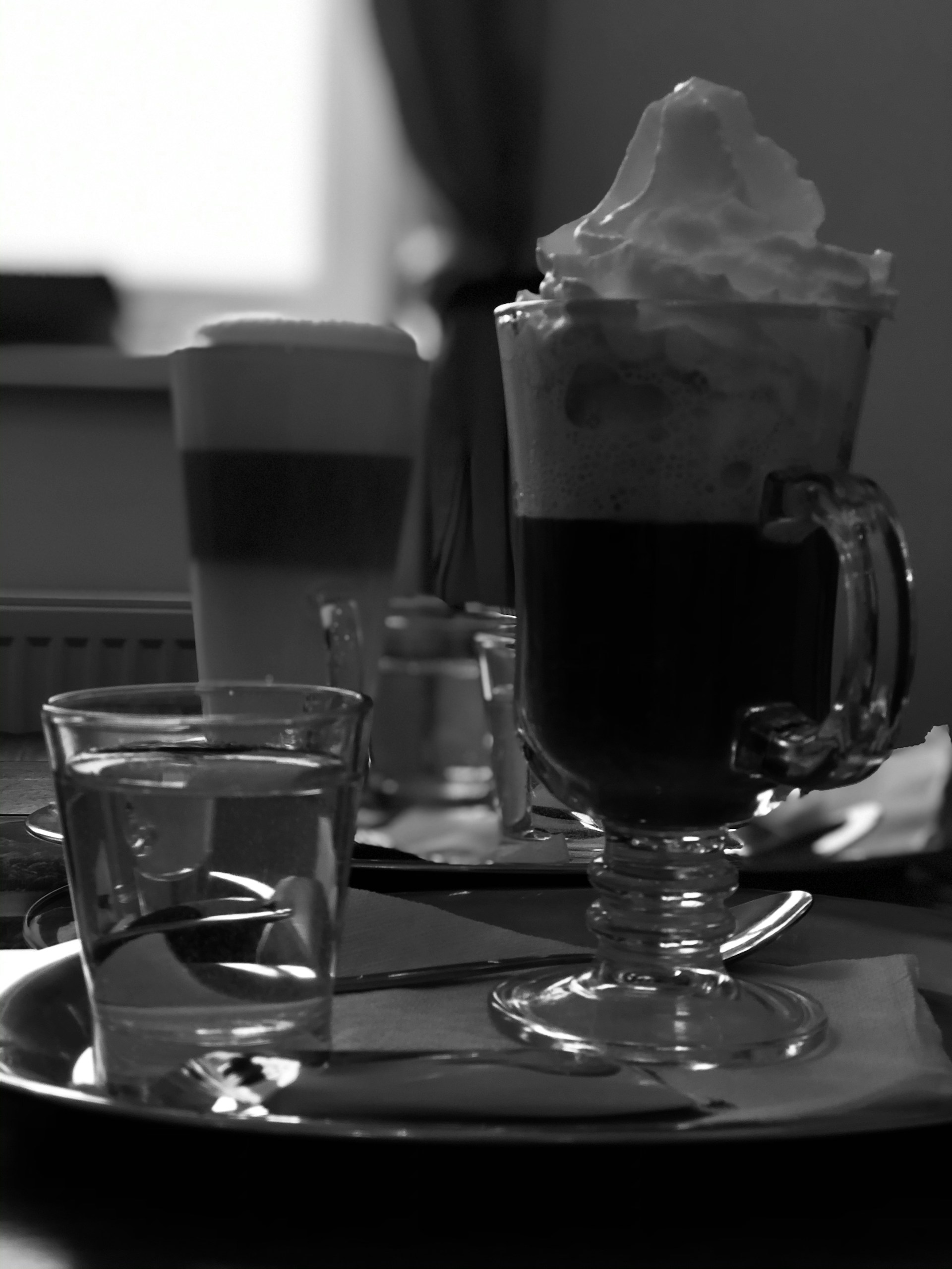 black and white bed linen